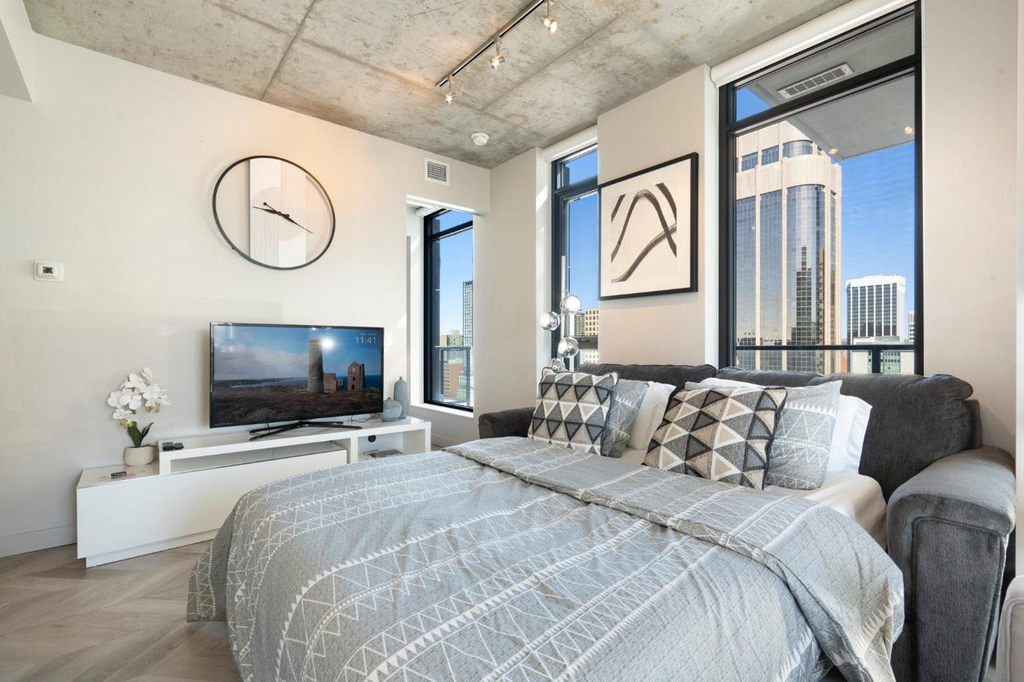 Downtown Paradise - 2 Beds, 2 Baths With Sofa Bed And Pool *