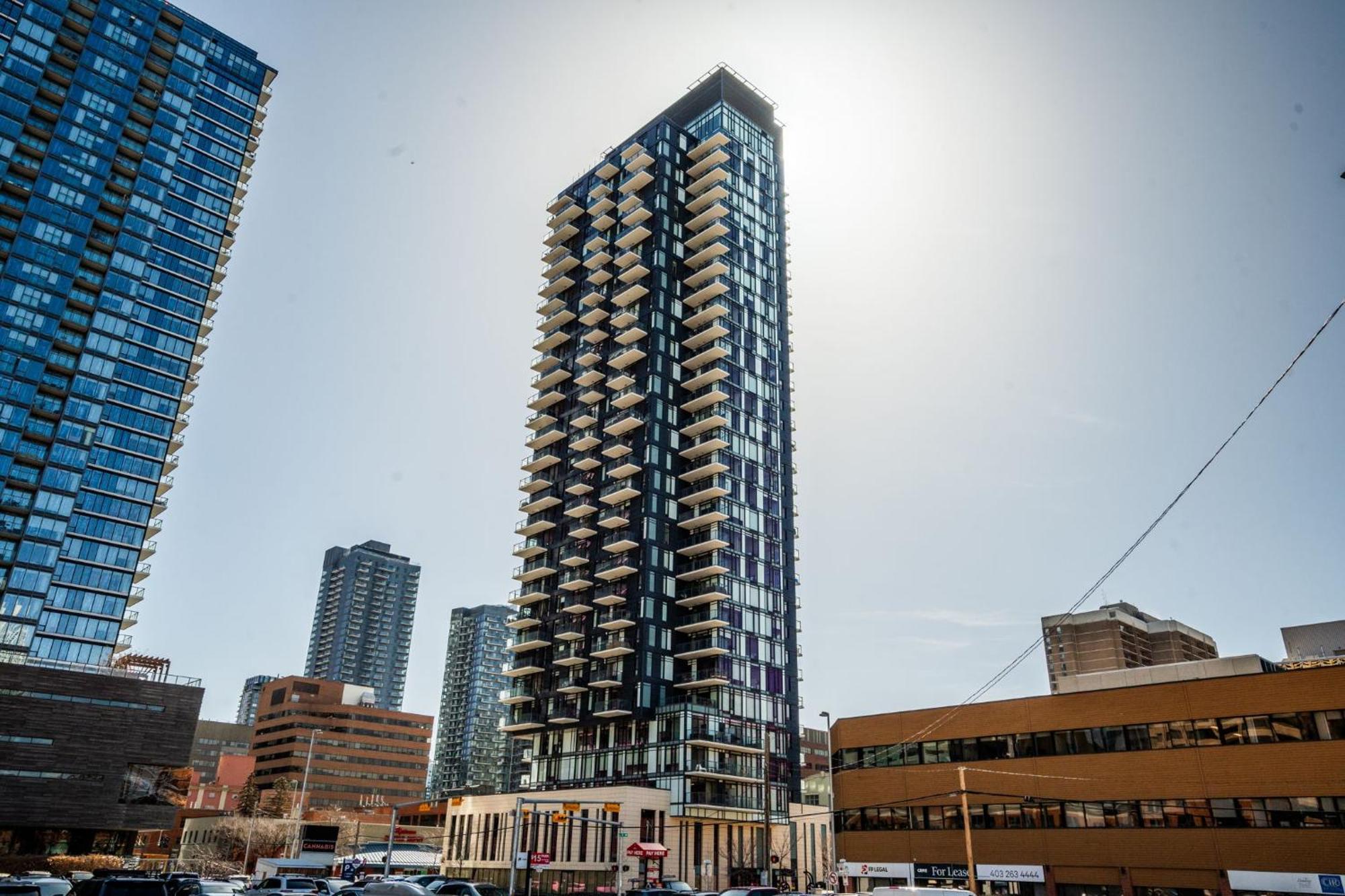 Downtown Paradise - 2 Beds, 2 Baths With Sofa Bed And Pool Apartment *