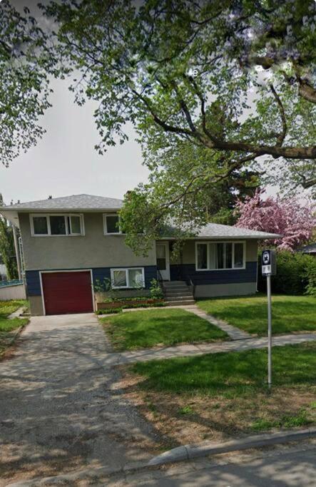3 Bedroom Away From *
