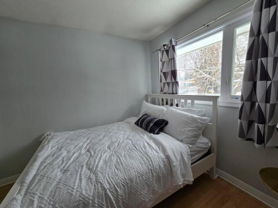 3 Bedroom Away From *