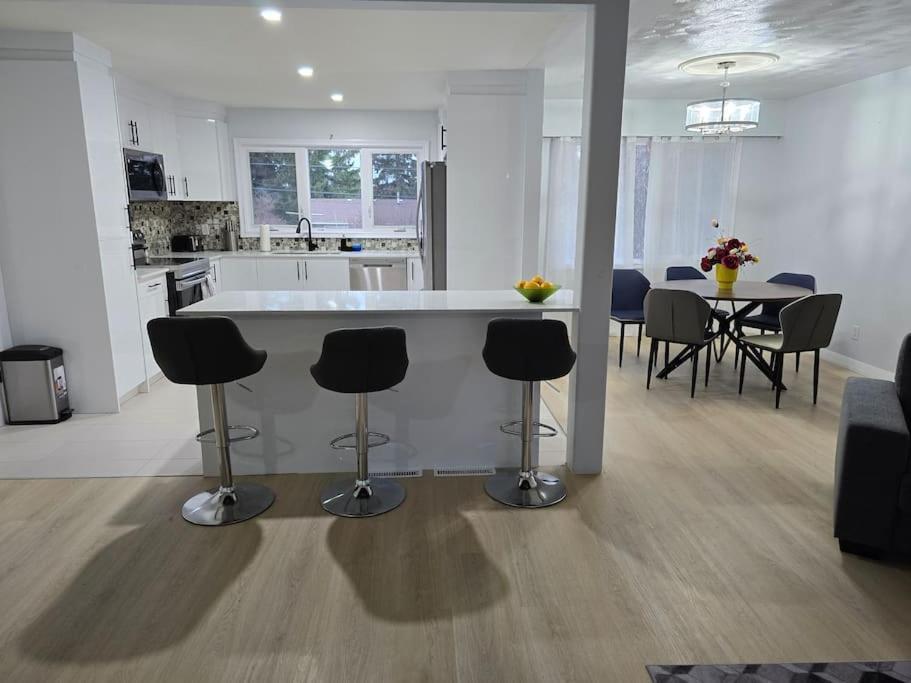 3 Bedroom Away From Villa *