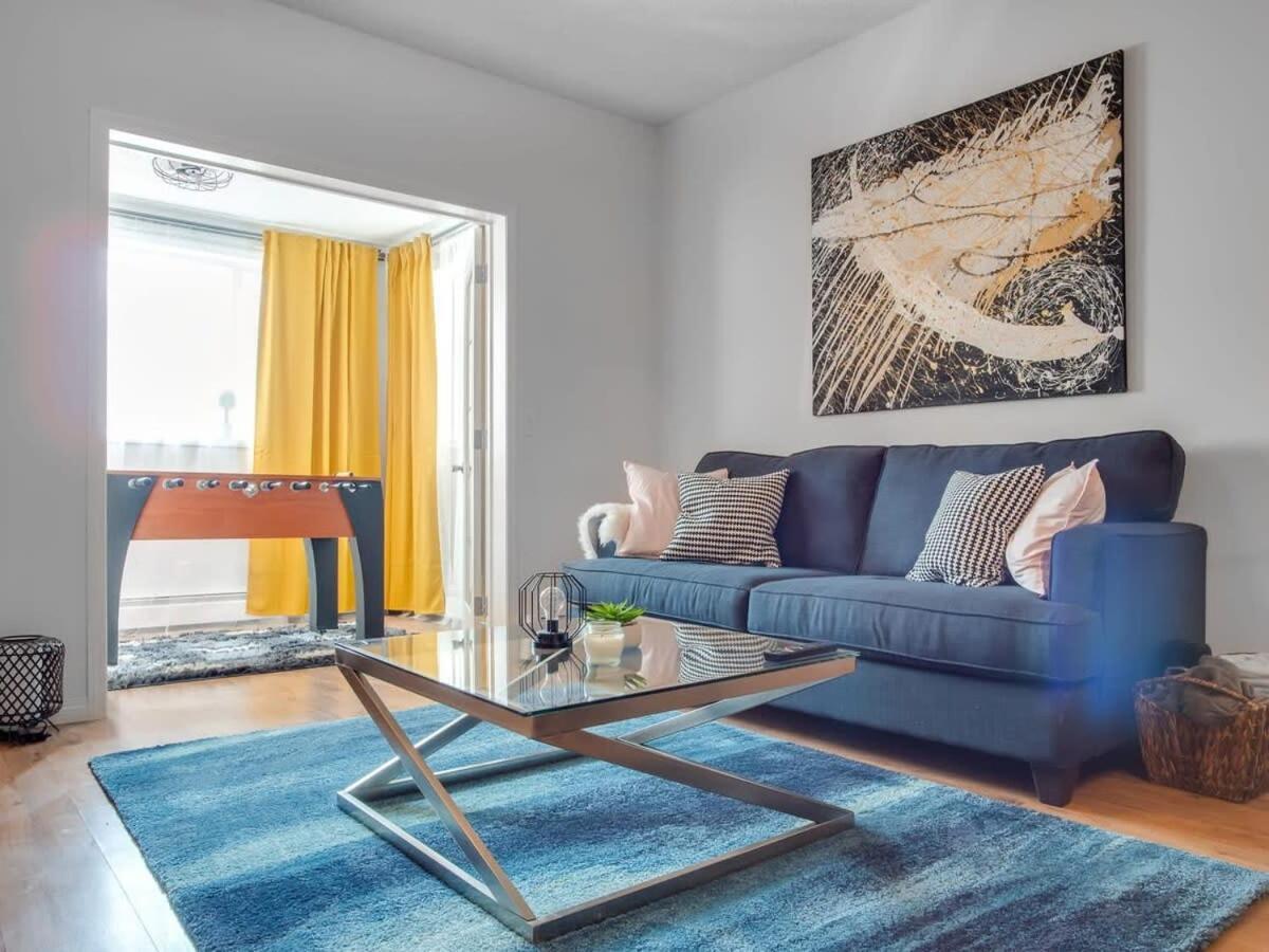 Apartment Fun And Colourful W Foosball Parking Coffee