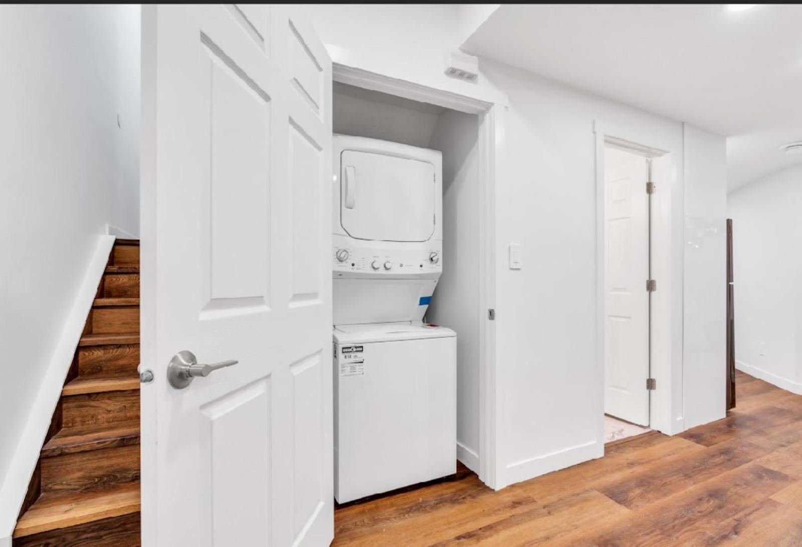 Apartment Luxurious And Spacious 2br Calgary