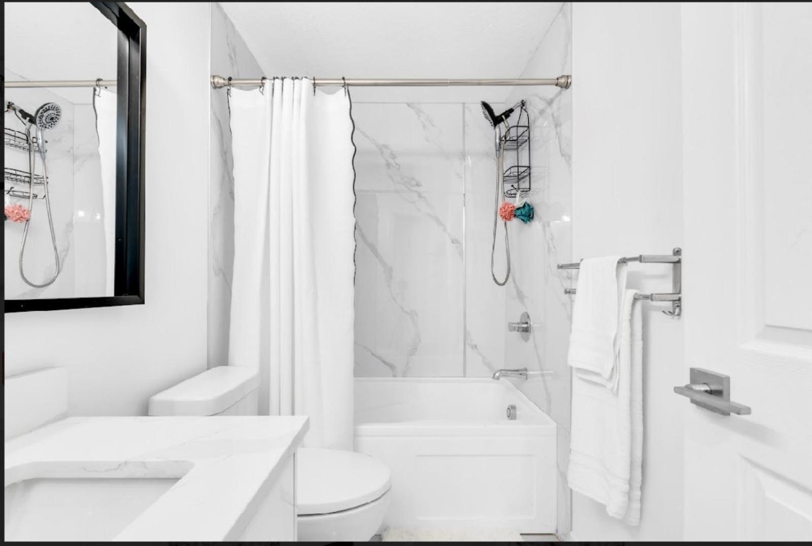 Luxurious And Spacious 2br Calgary