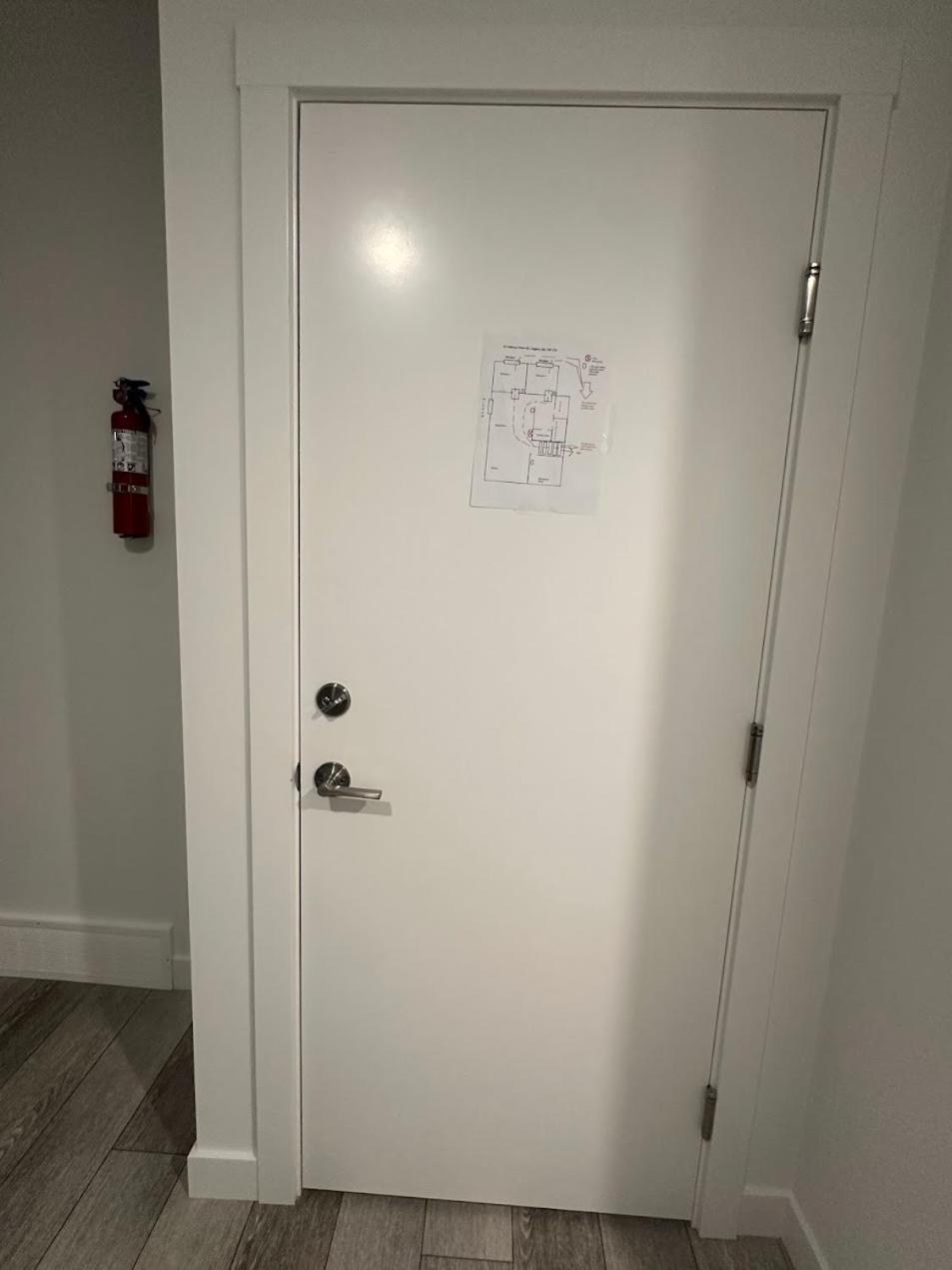 Spacious 2 Bedroom & Kitchen Basement Near Airport Calgary