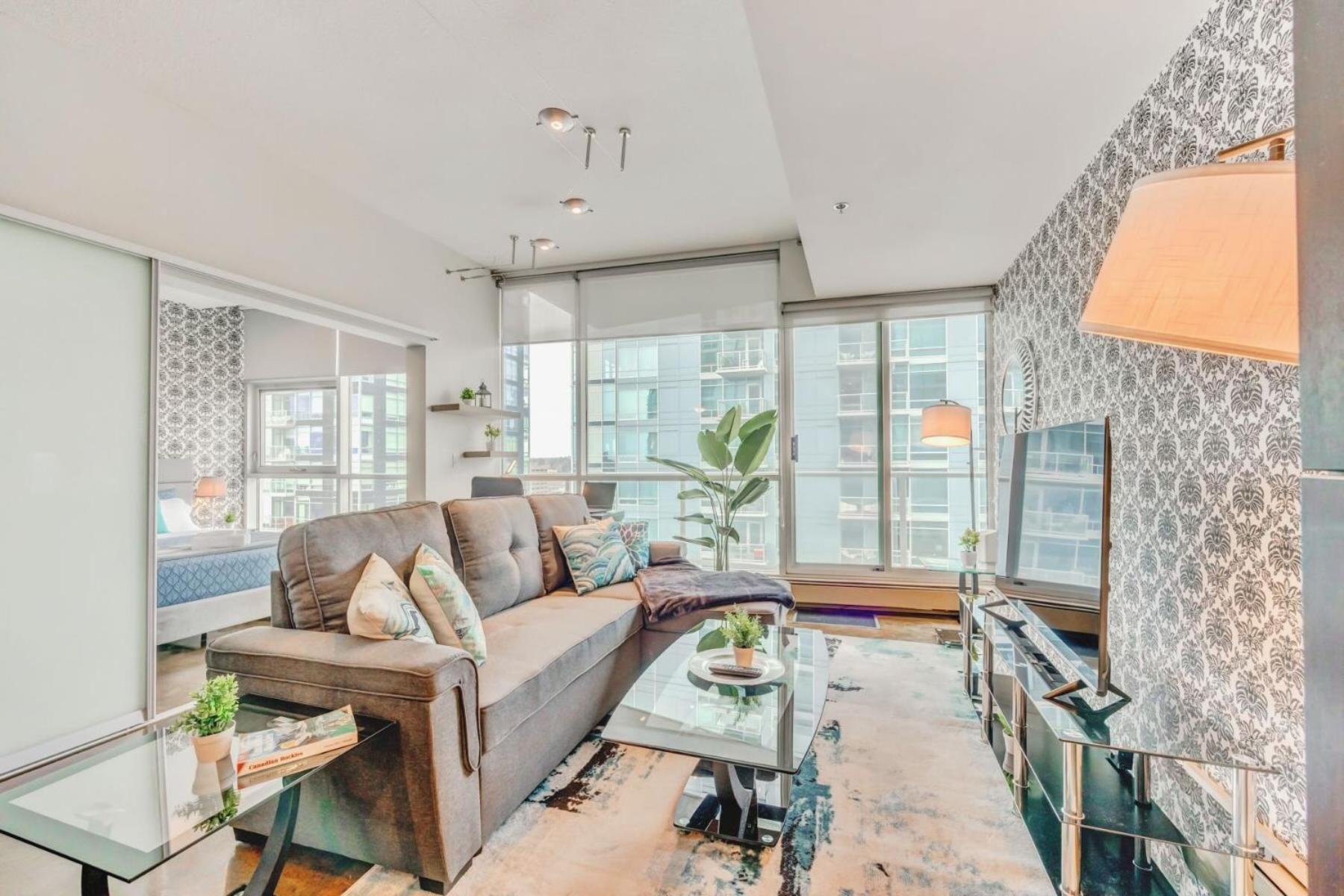 Holiday home Luxury 2br - King Bed - Stunning Views Calgary