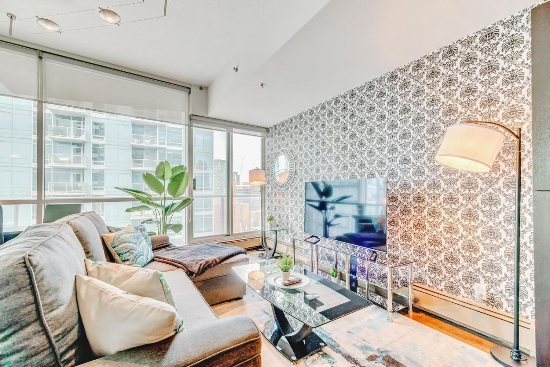 Holiday home Luxury 2br - King Bed - Stunning Views Calgary