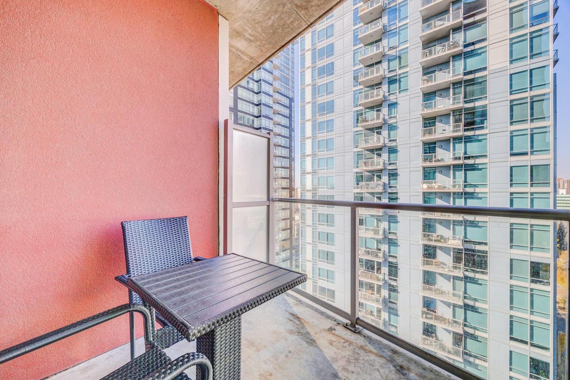 Luxury 2br - Downtown Views * Calgary