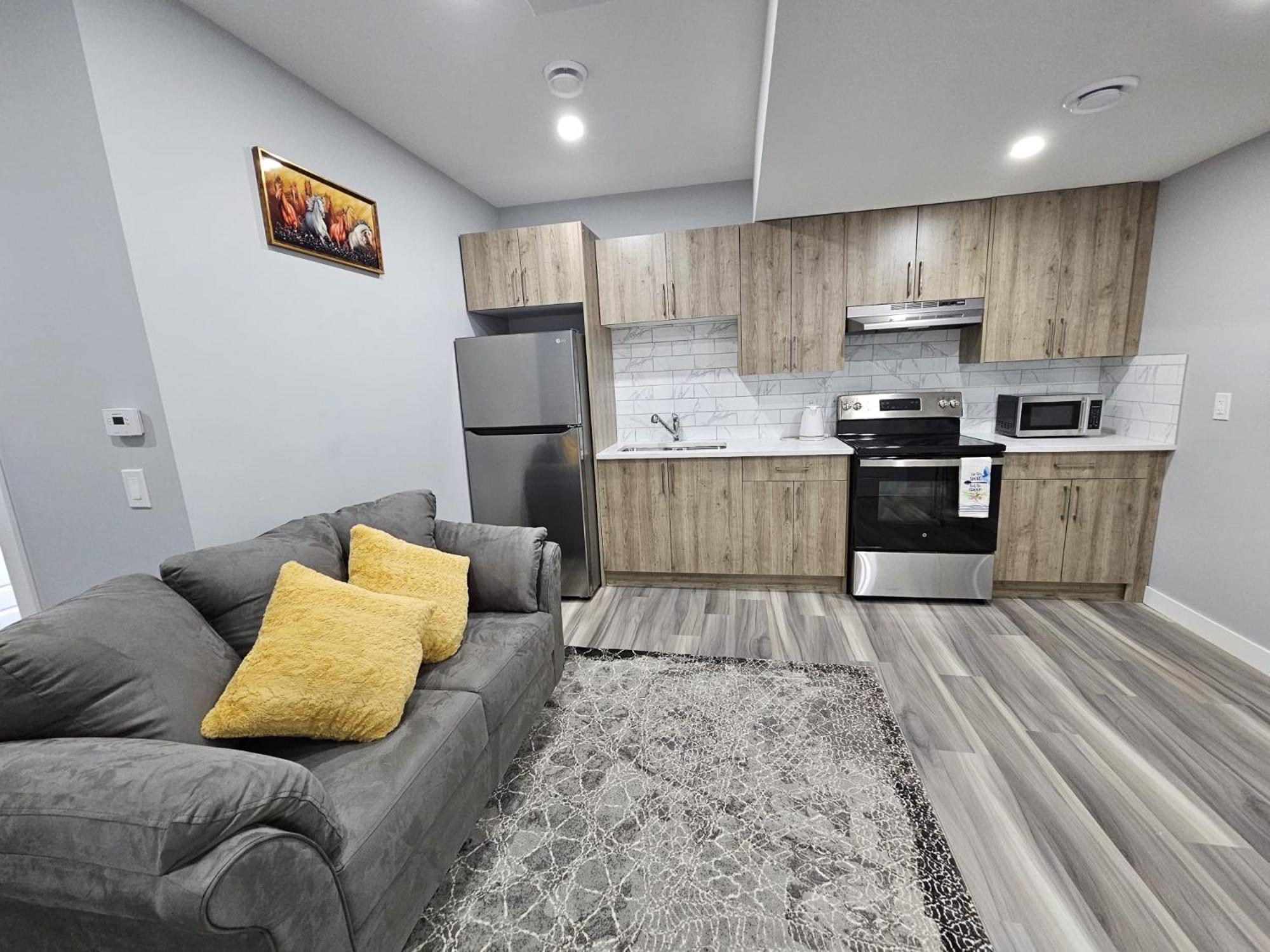 Cozy 2bed Guest Apartment Calgary