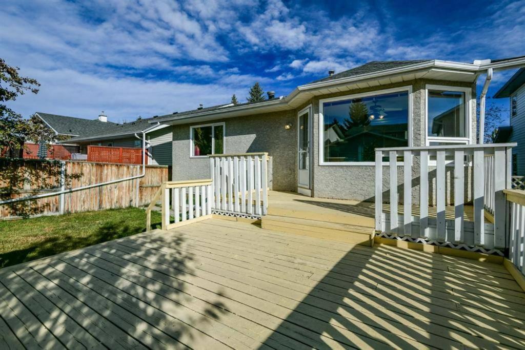 Airport 4br2ba Double Garage Pet Friendly Apartment *