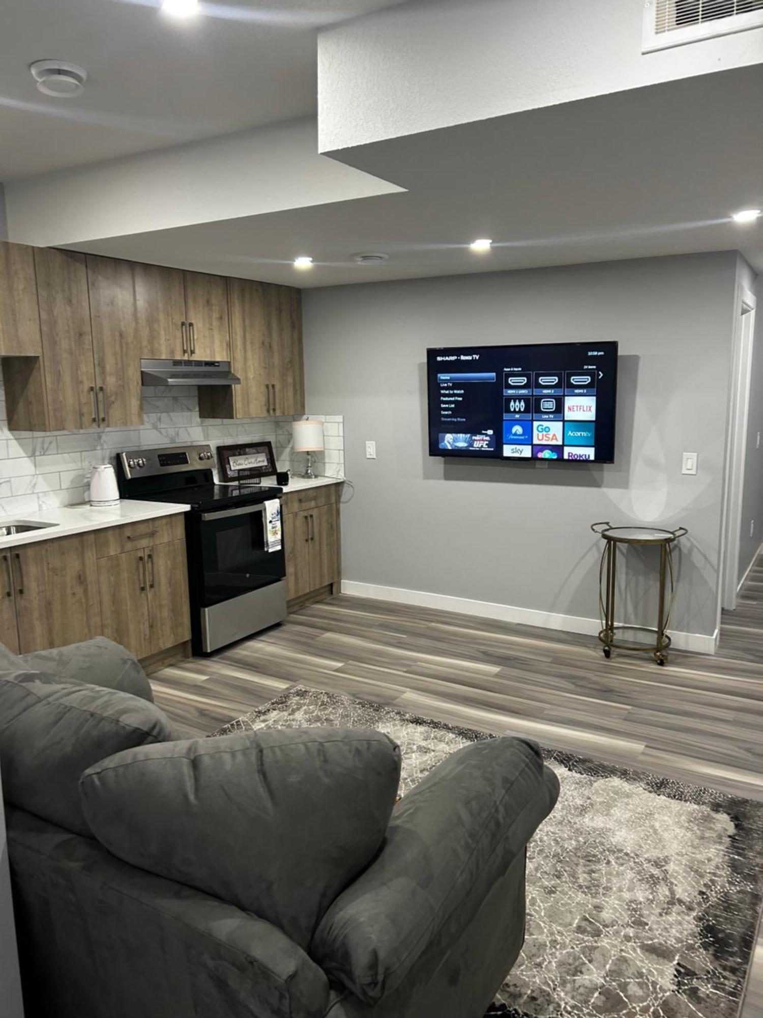 Cozy 2bed Guest Apartment Calgary