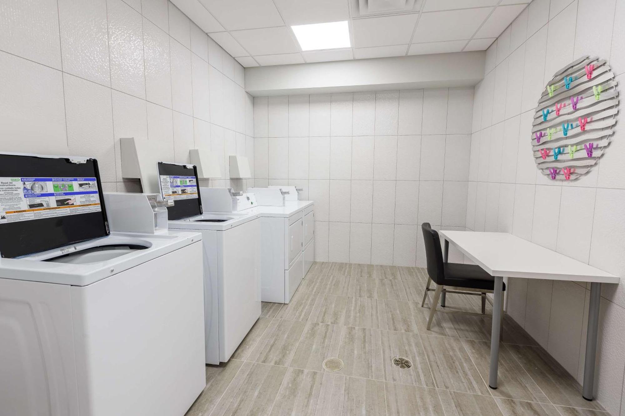Hotel Executive Residency By Western View North