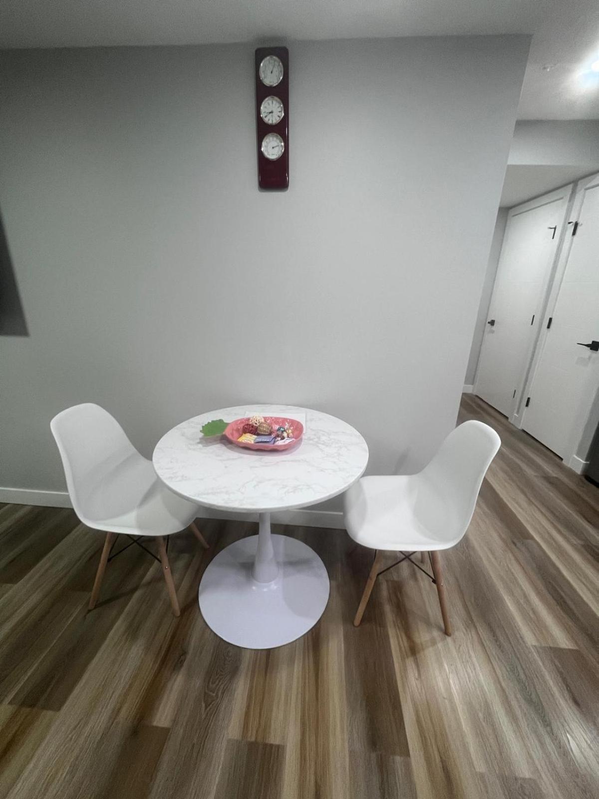 Apartment Adorable Private In Seton Se, Calgary