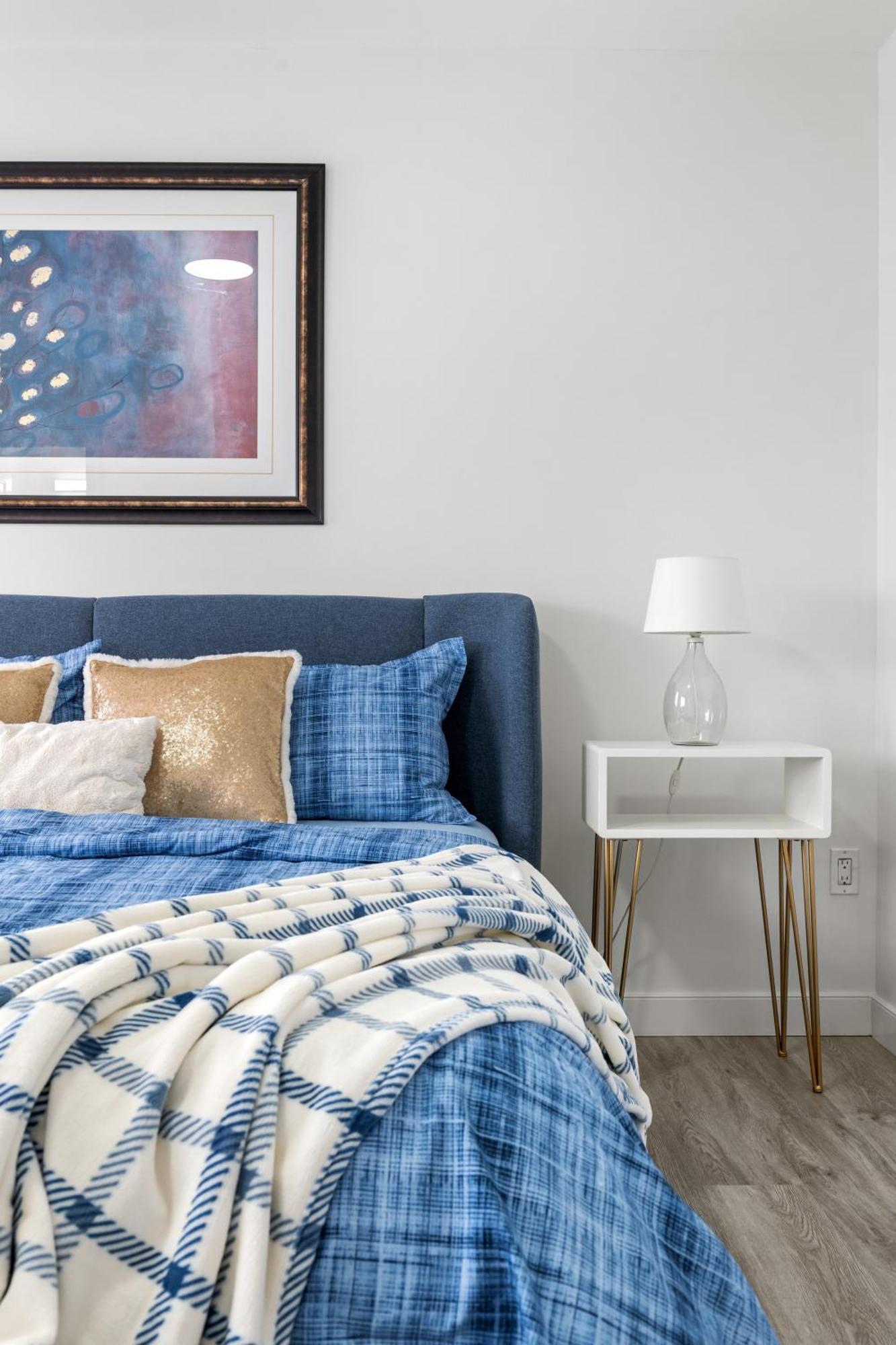 Luxury Lakeview - 2500sqft Of Private Space With 5 Beds, 4 Bath, 2 Living Rooms, Kitchen, Ac, Jacuzzi, 18-min To Airport, 20-min To Downtown, 80-min To Banff