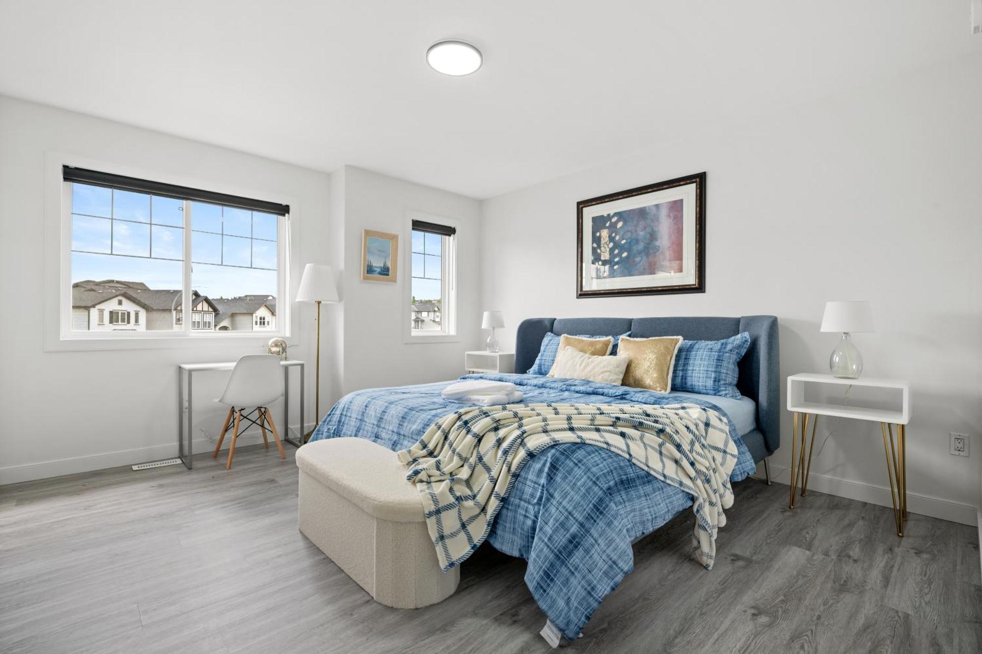 Luxury Lakeview - 2500sqft Of Private Space With 5 Beds, 4 Bath, 2 Living Rooms, Kitchen, Ac, Jacuzzi, 18-min To Airport, 20-min To Downtown, 80-min To Banff *