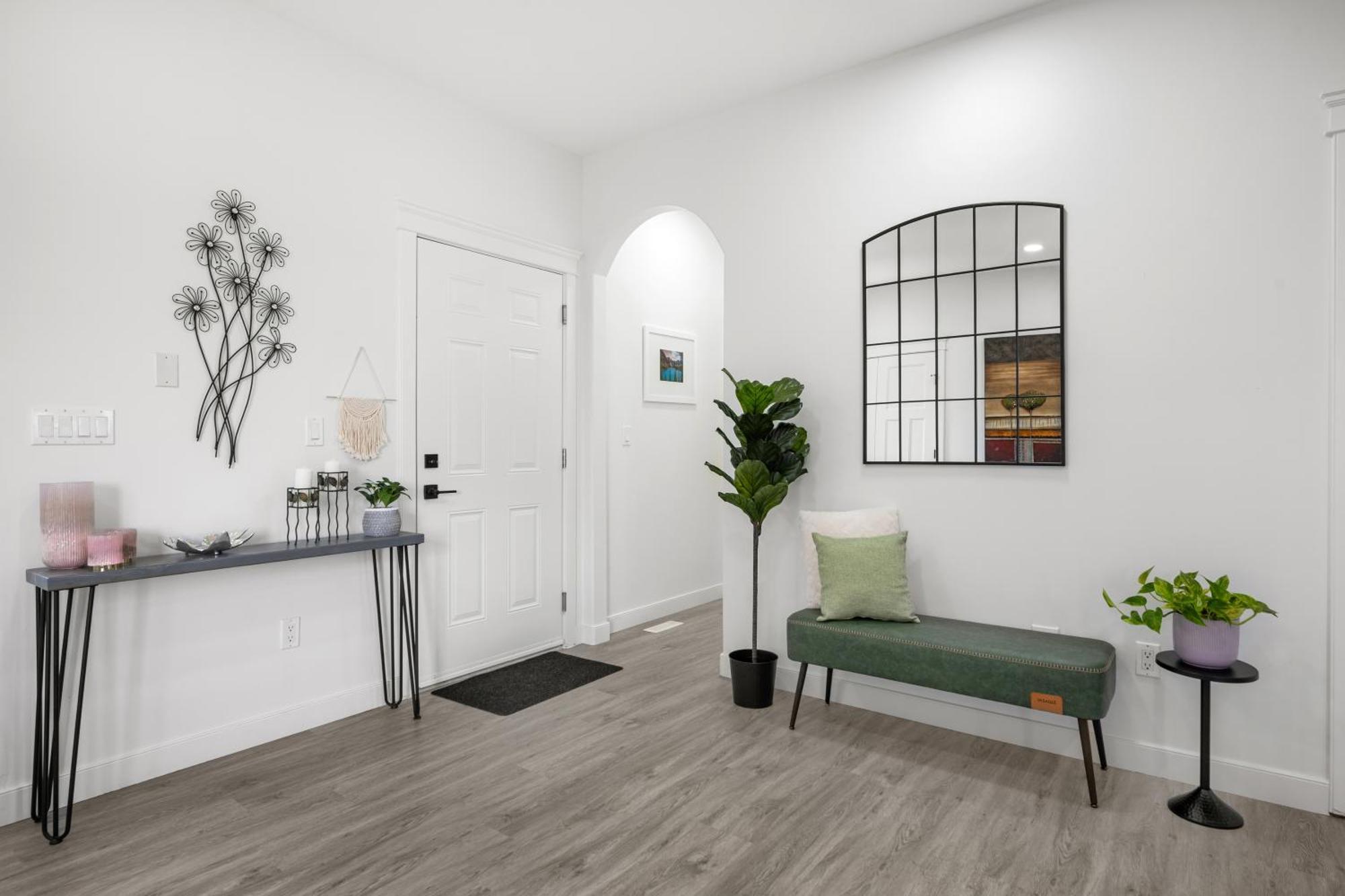 Luxury Lakeview - 2500sqft Of Private Space With 5 Beds, 4 Bath, 2 Living Rooms, Kitchen, Ac, Jacuzzi, 18-min To Airport, 20-min To Downtown, 80-min To Banff Holiday home *