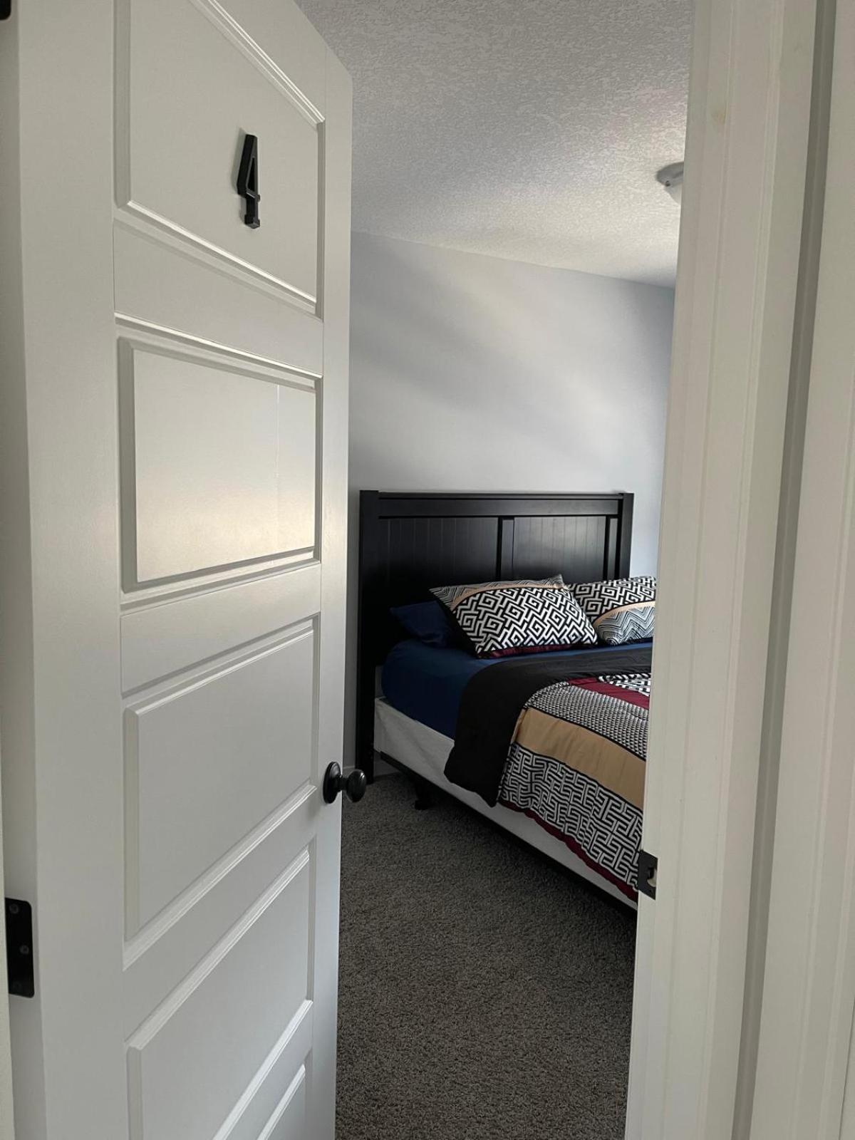 Homestay Beautiful And Cozy Calgary