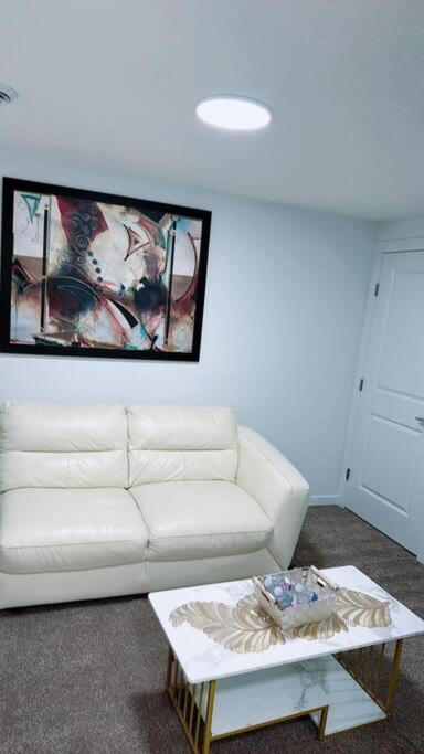 2bedrooms, 1bath, Two Beds, New Basement In Mahogany Apartment *