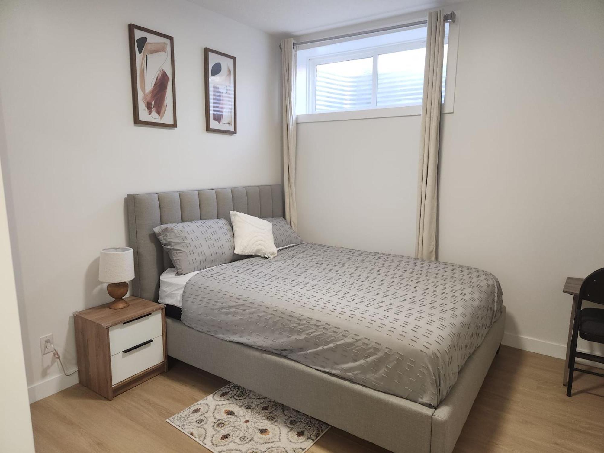 Brand New Deluxe 2 Bedroom With Ac & Den Calgary