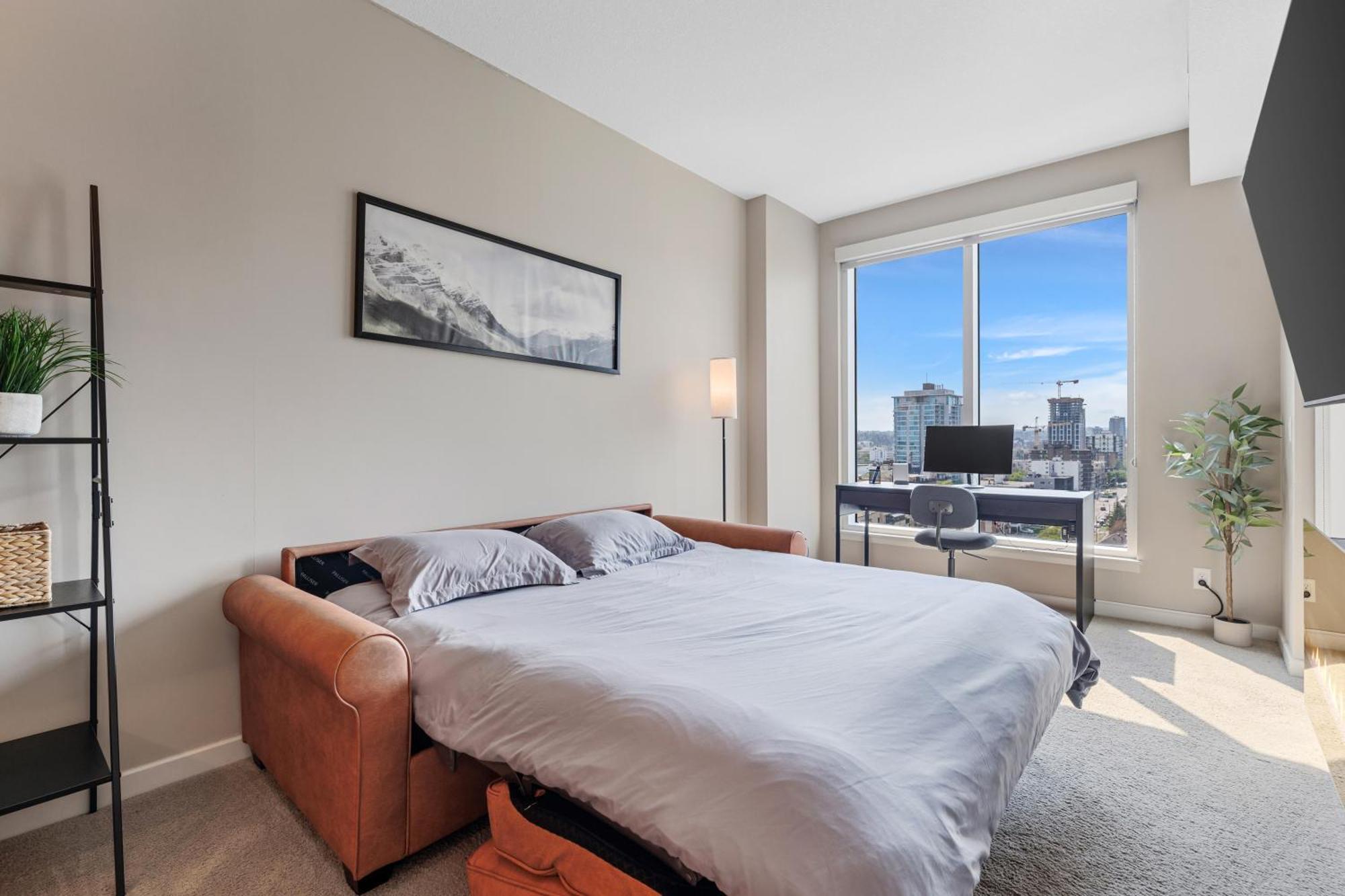 Heart Of Downtown Spacious Luxury With Stunning Views And Premium Amenities Apartment
