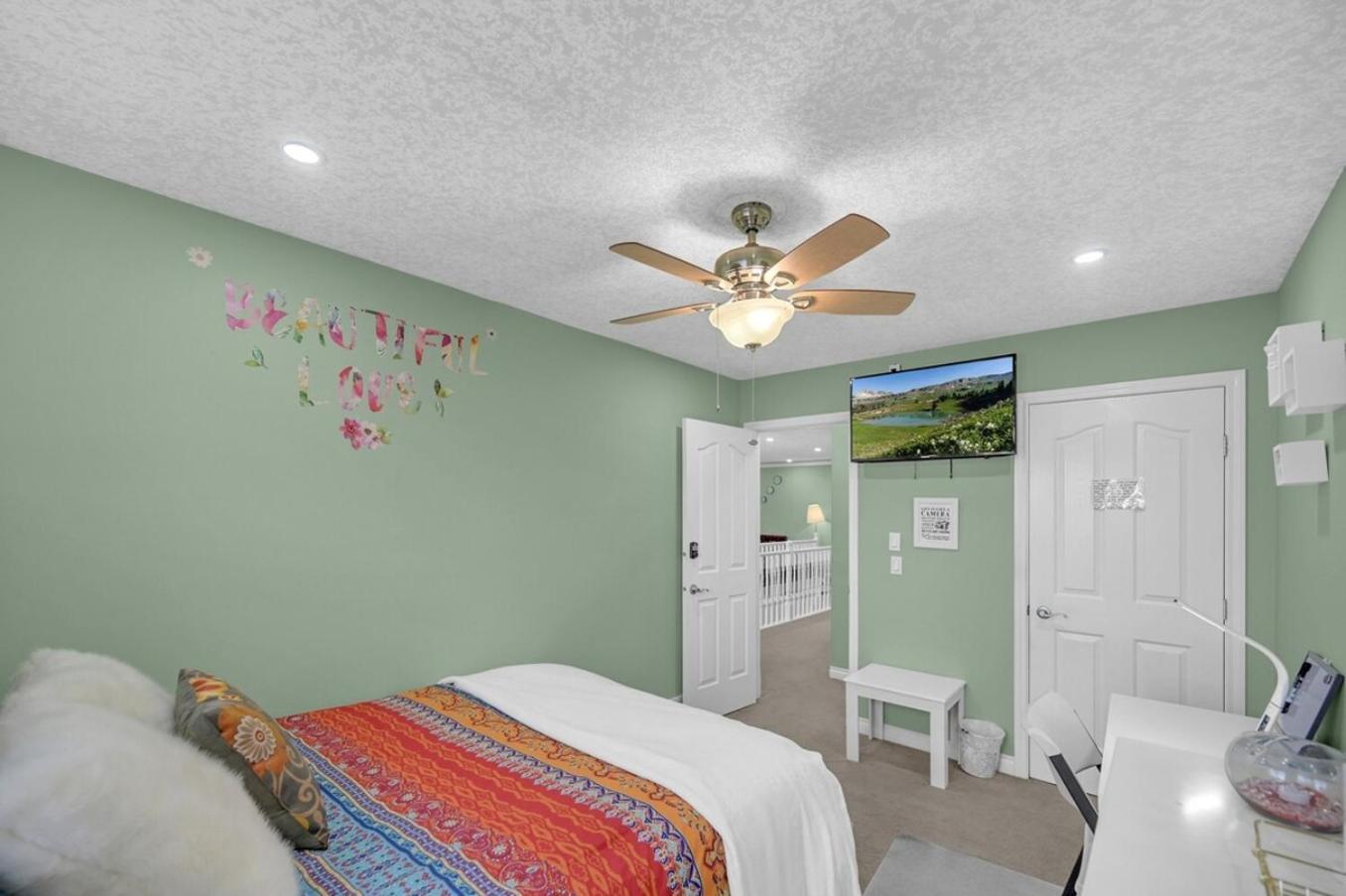 Holiday home 48a Luxury W Massage Meditation Gym Ac