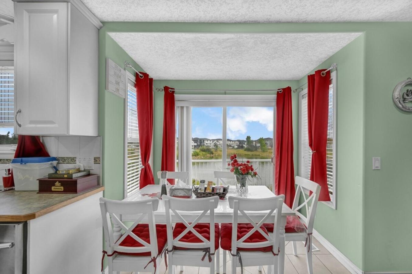 Holiday home 48a Luxury W Massage Meditation Gym Ac Calgary