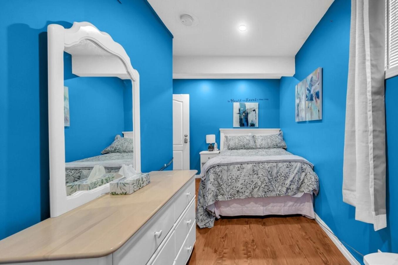 52-3 Bed On Ac By Airport * Calgary