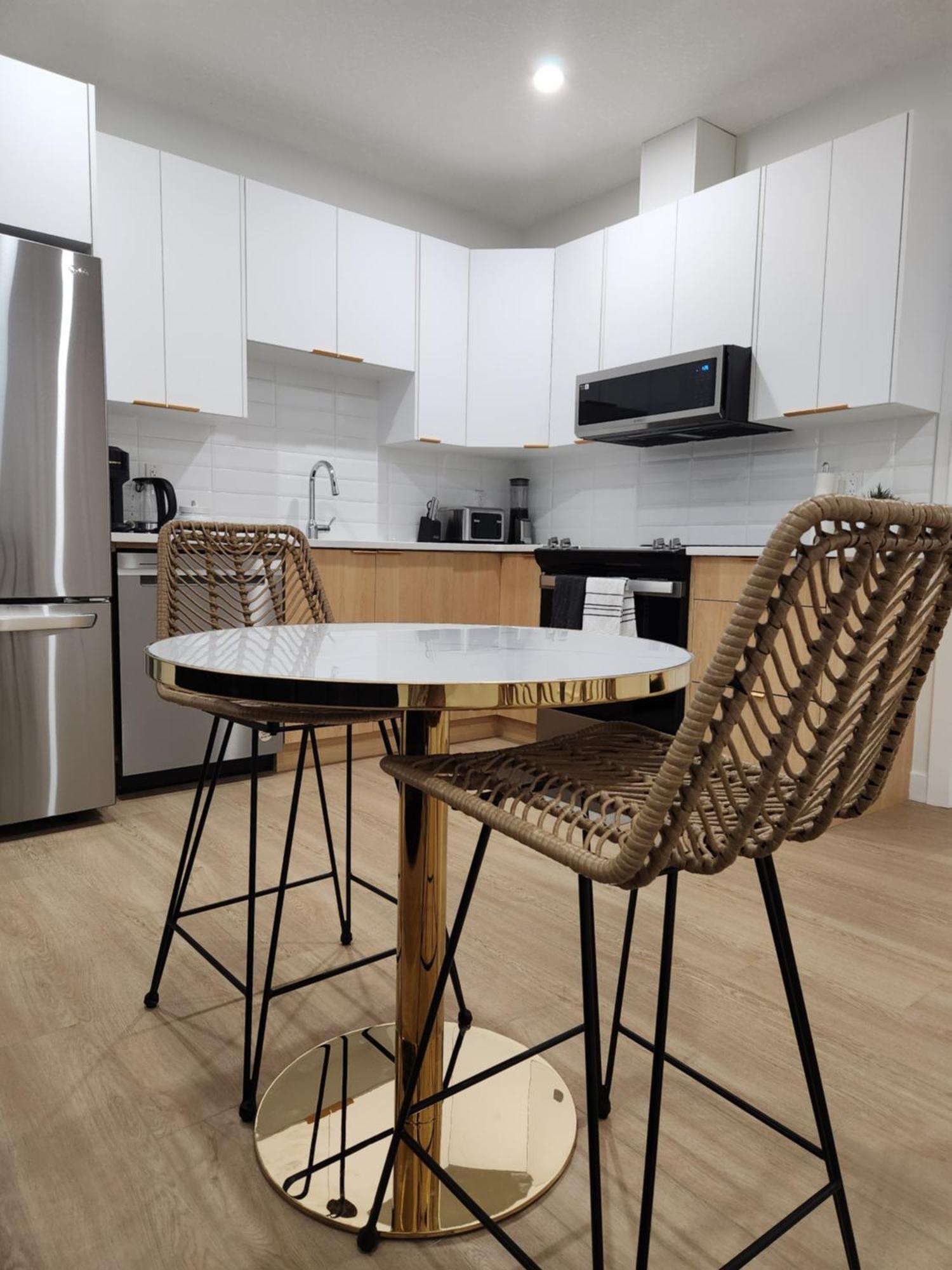 Brand New Deluxe 2 Bedroom With Ac & Den * Calgary