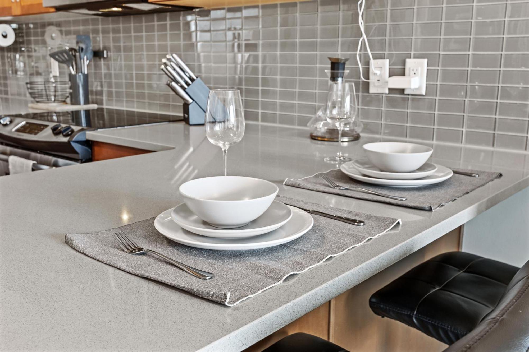 Heart Of Downtown Spacious Luxury With Stunning Views And Premium Amenities