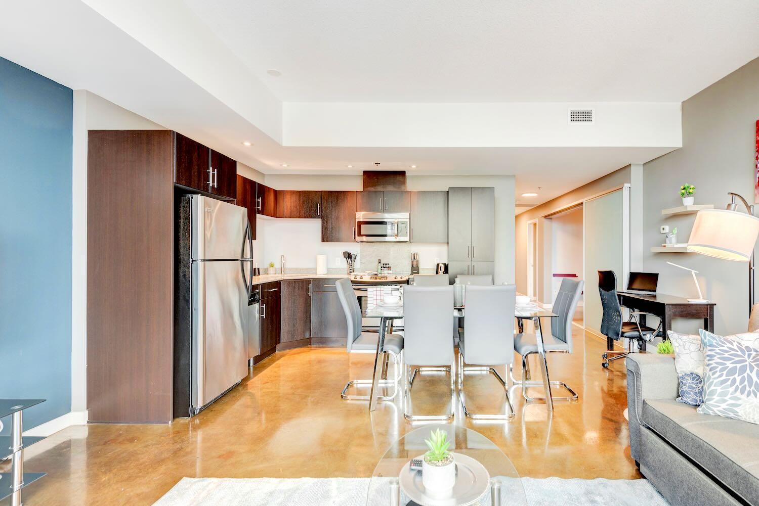 Modern 2br - King Bed - Downtown Views Holiday home