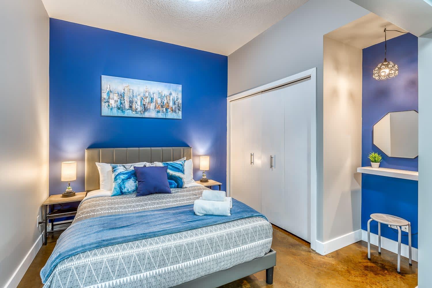Apartment Cozy 2br With King Bed And Views
