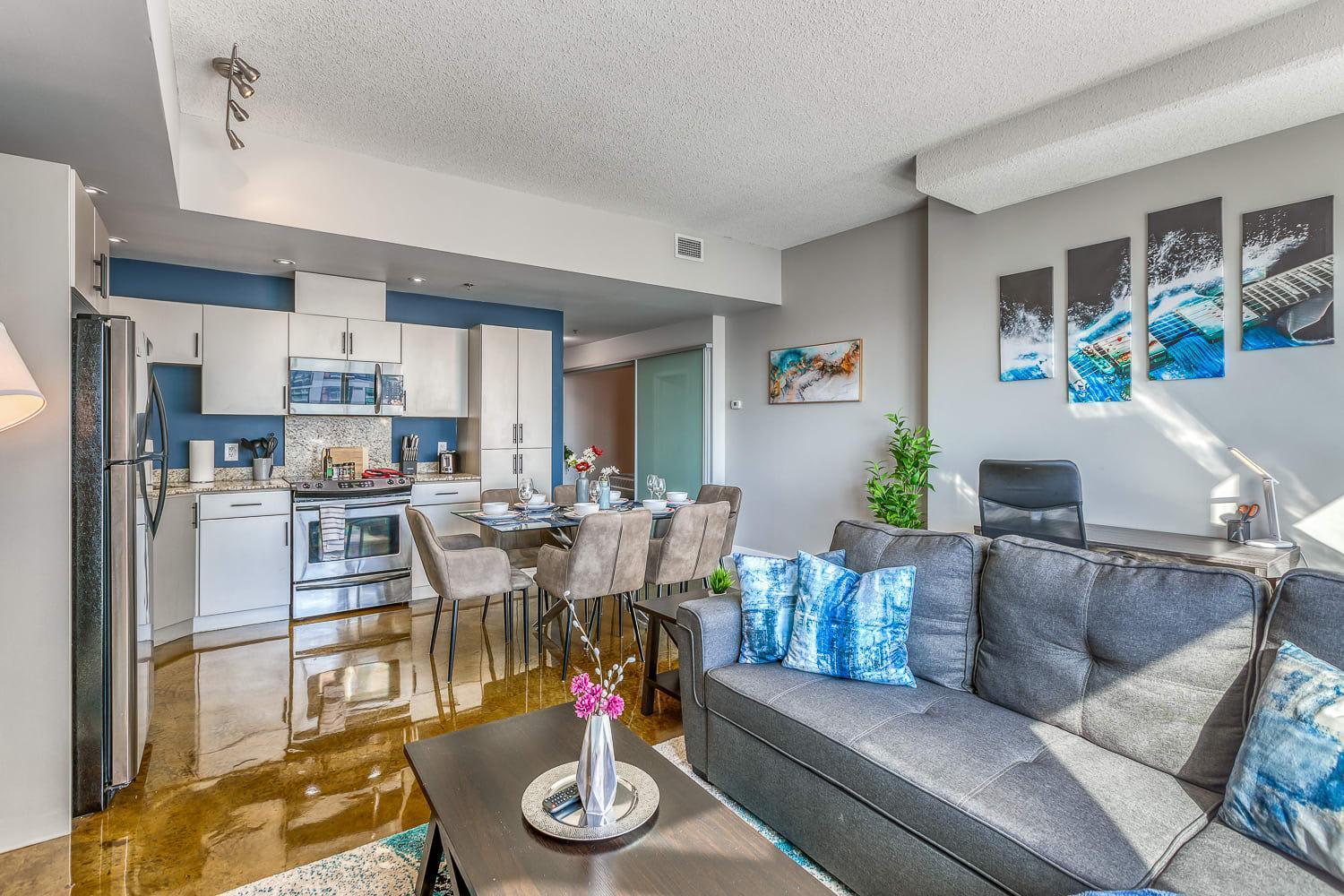 Cozy 2br With King Bed And Views Calgary