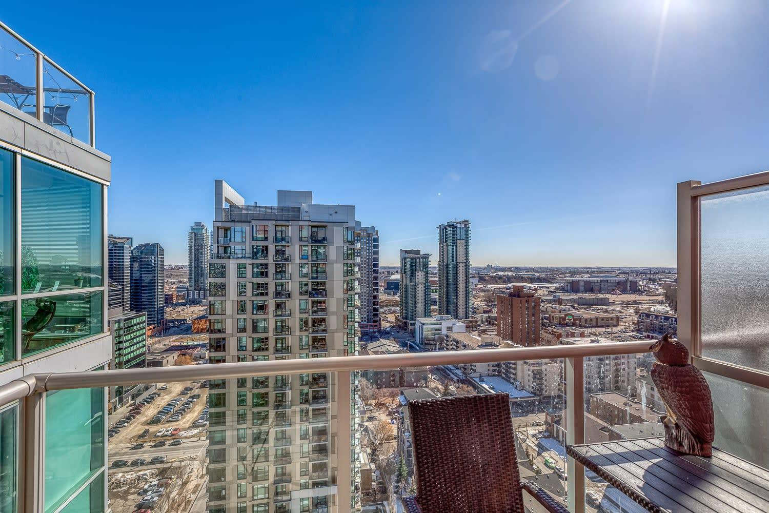 Cozy 2br With King Bed And Views Apartment