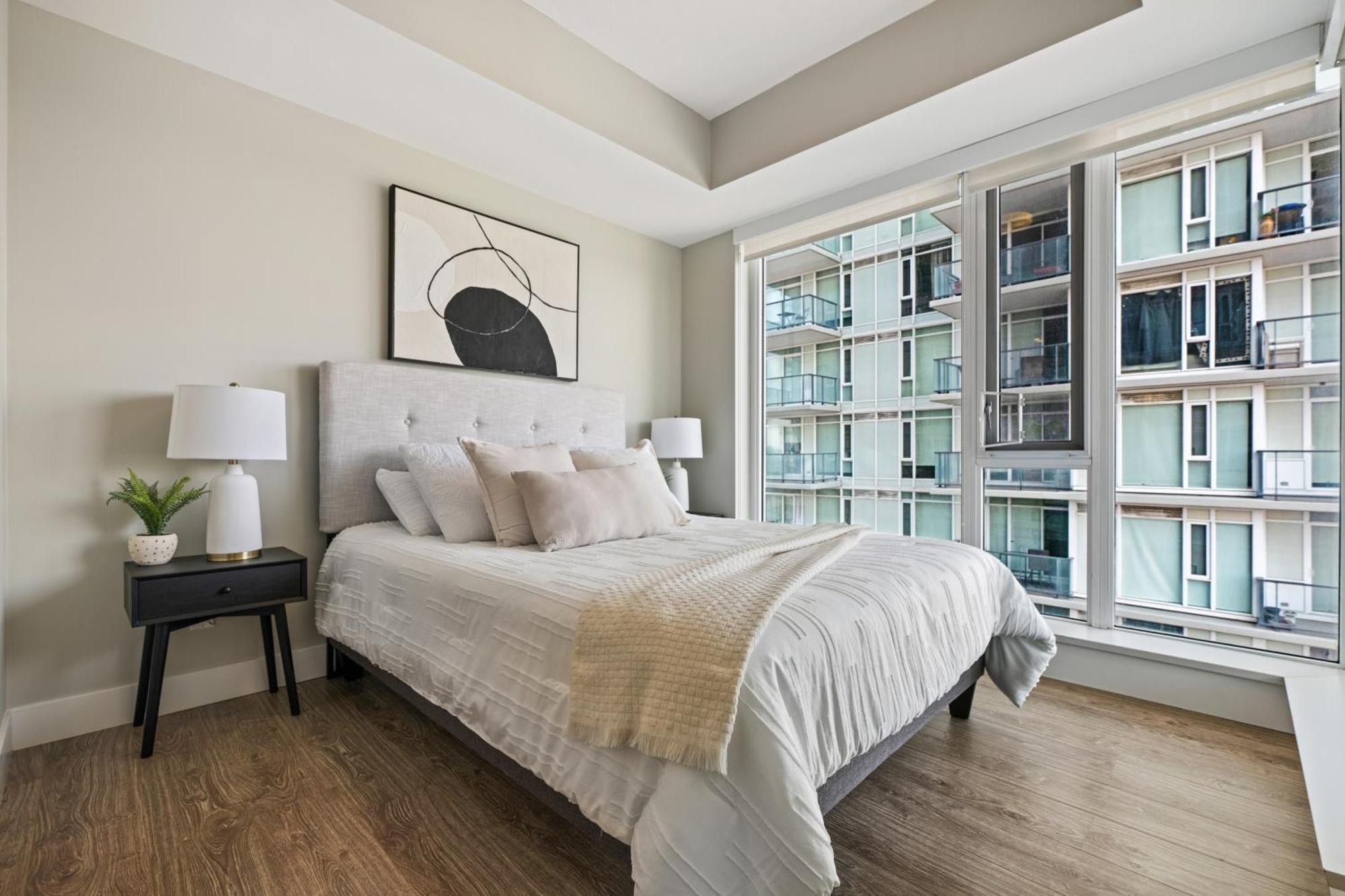 Modern Downtown 5 Min Walk Stampede Apartment Calgary