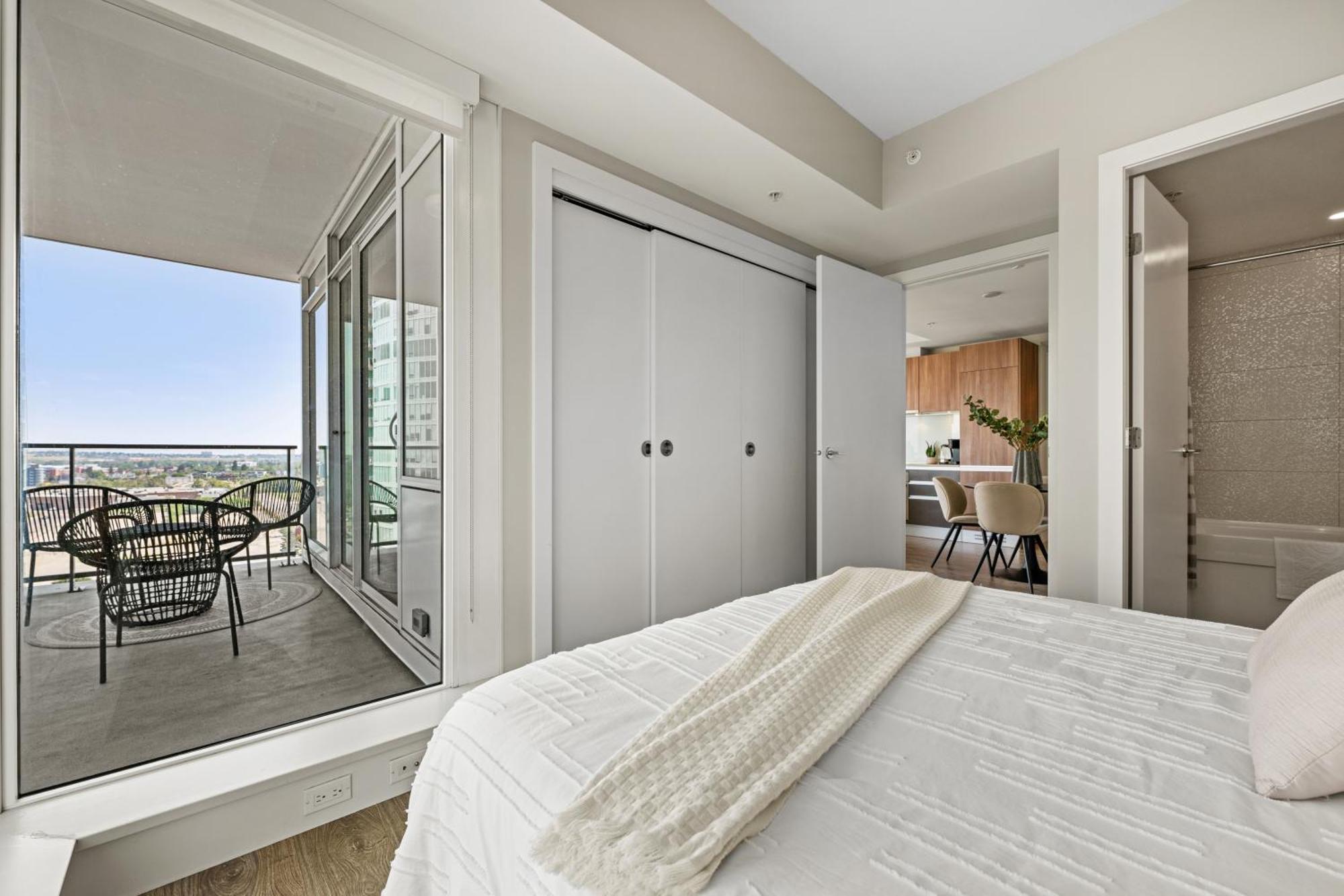 Apartment Modern Downtown 5 Min Walk Stampede Calgary