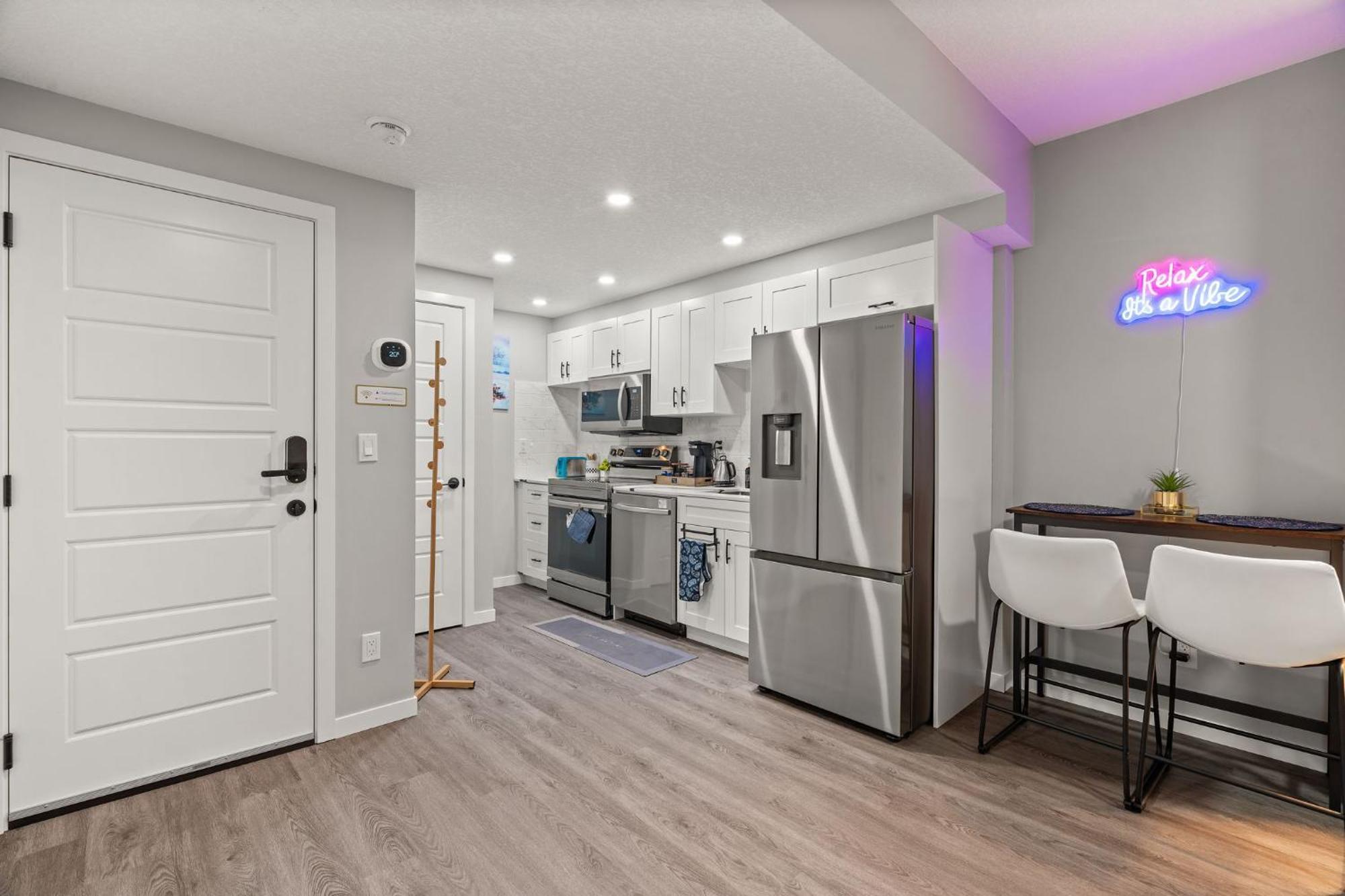 Meriweather - Breathtaking 1-bedroom Apartment Calgary