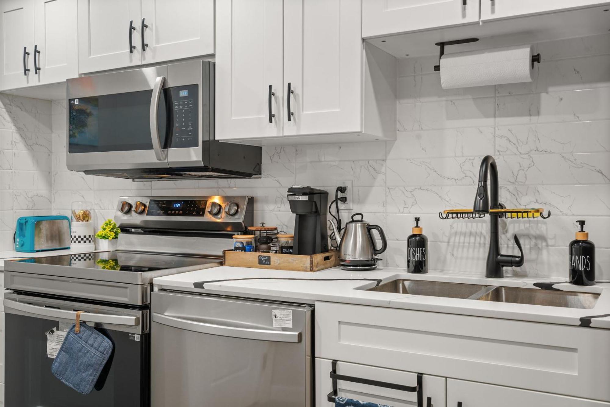 Meriweather - Breathtaking 1-bedroom * Calgary