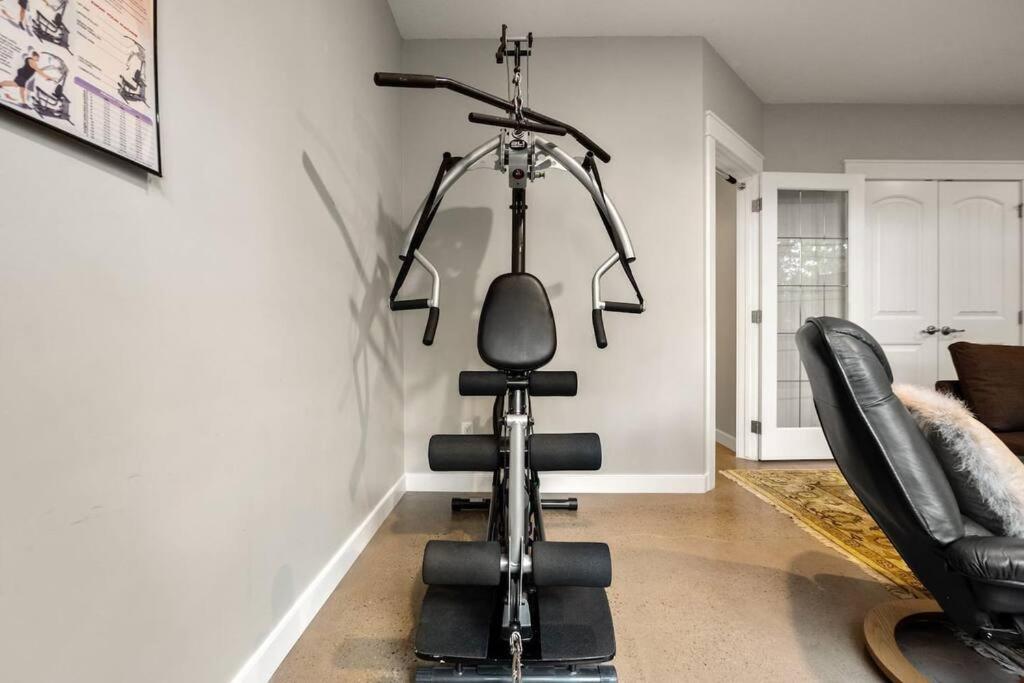 Apartment Escape To The Rockies But Near Includes Free Parking And Banff Entry Calgary