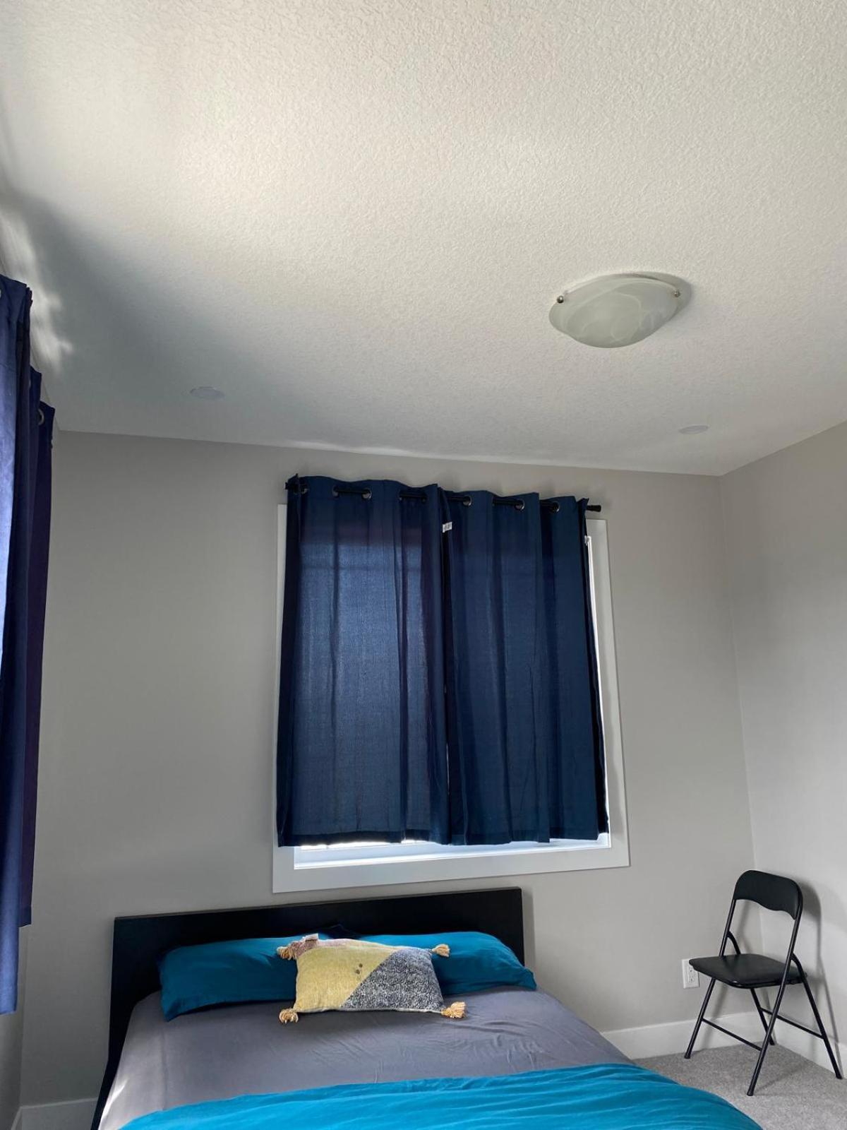 Flowealth Luxury Near Netflix Tv Wifi Homestay Calgary
