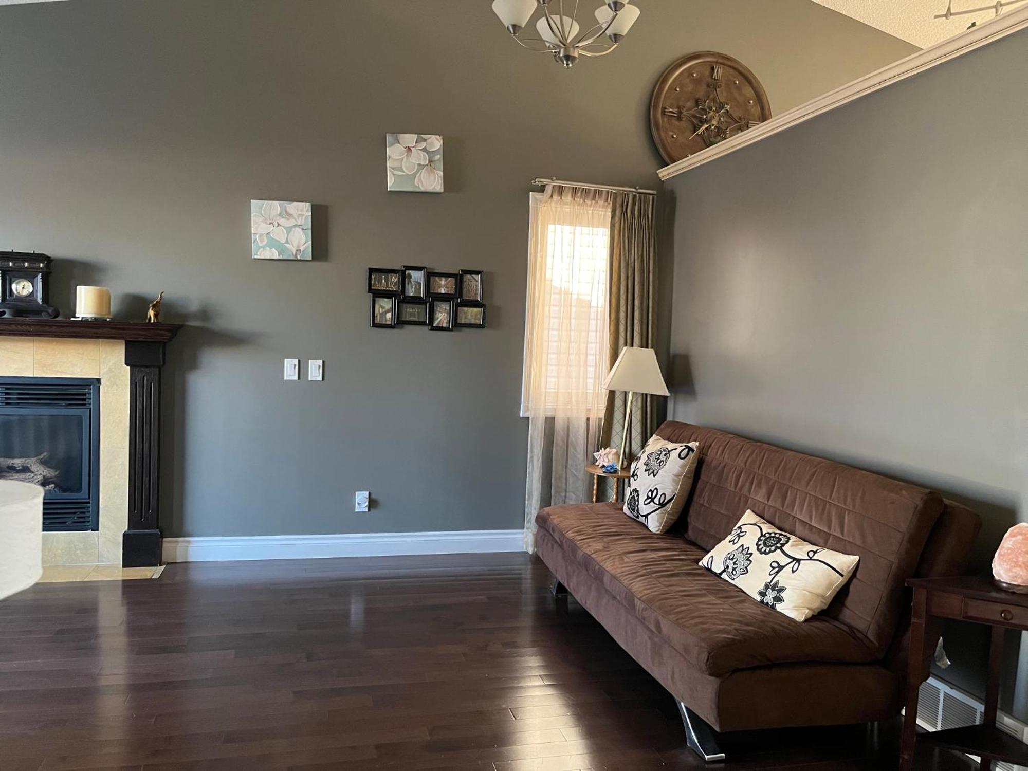 Citadel Cozy Quilt Private Bedroom Homestay Calgary
