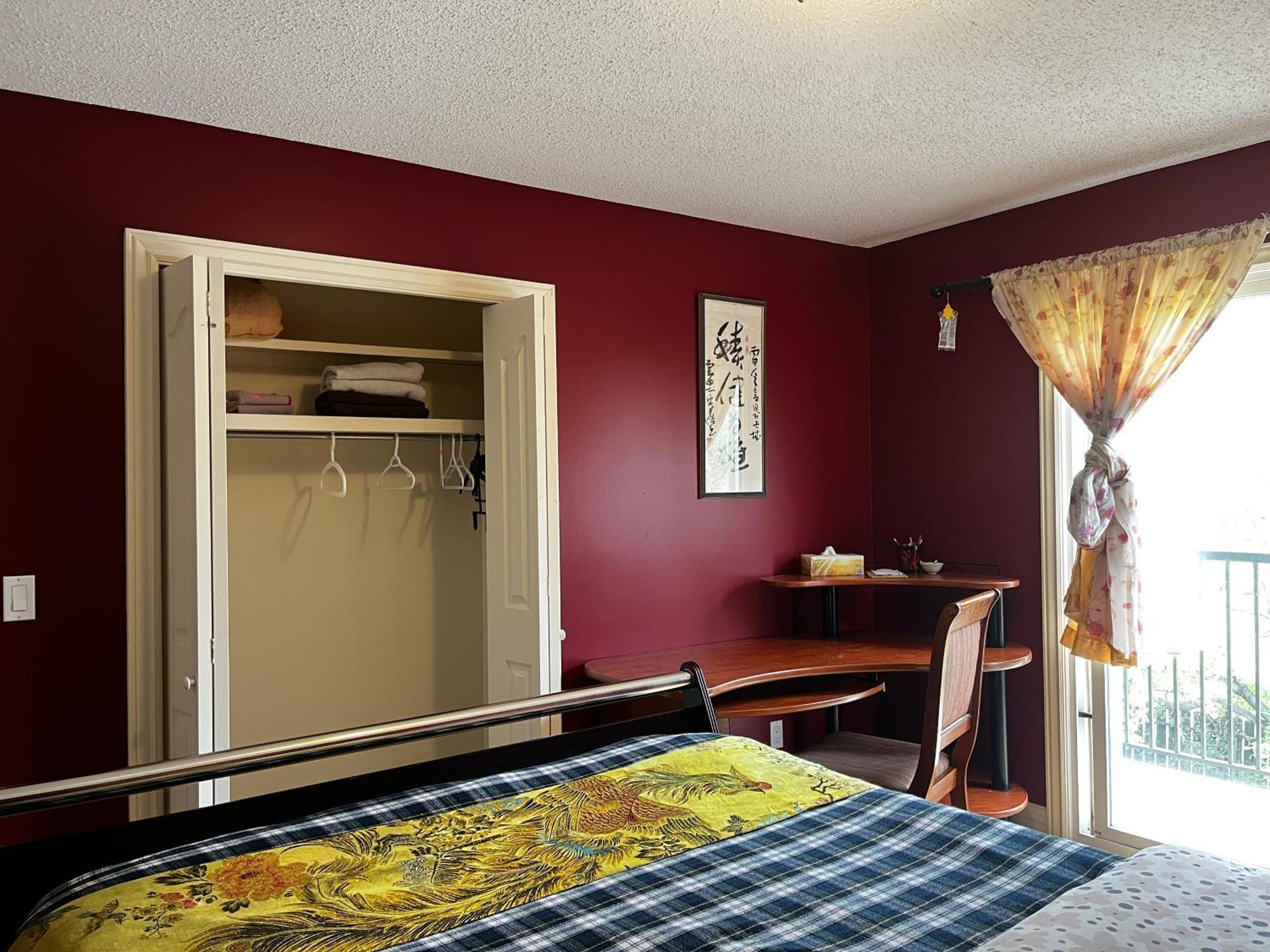 Beddington Masteroom Close Airport! *