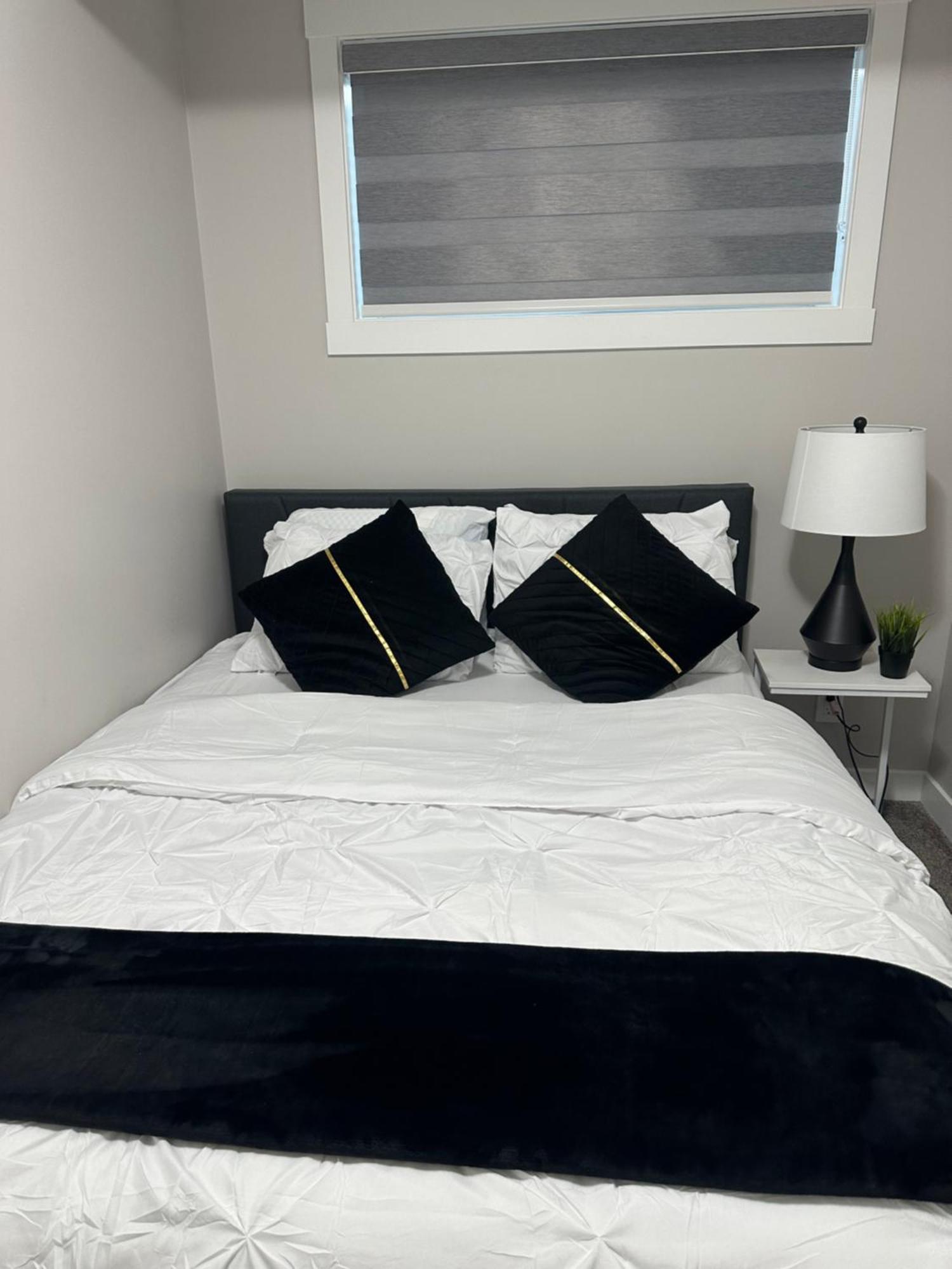 A Peaceful Cozy And Sparkling In A Very Serene Atmosphere * Calgary