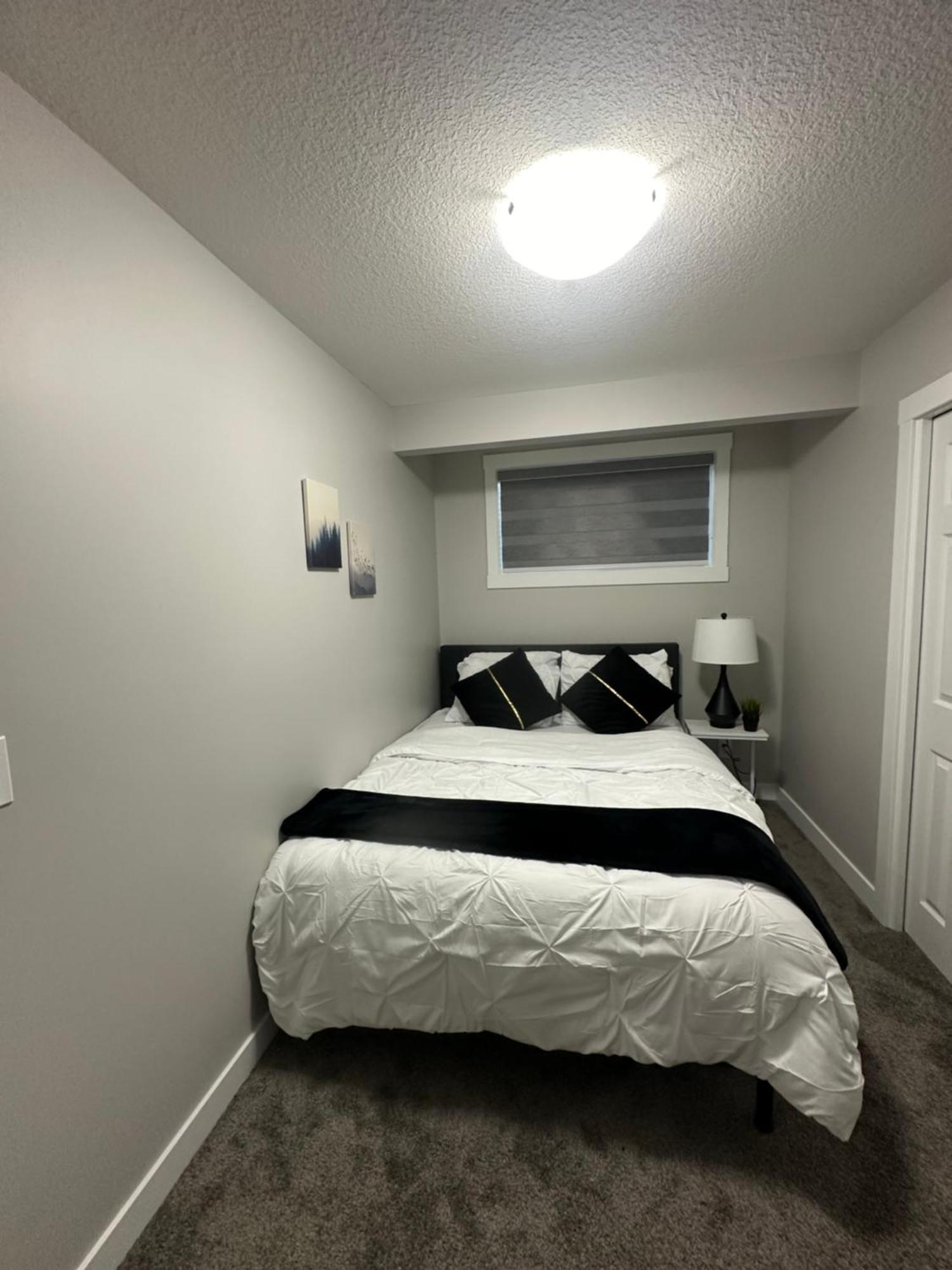 A Peaceful Cozy And Sparkling In A Very Serene Atmosphere * Calgary