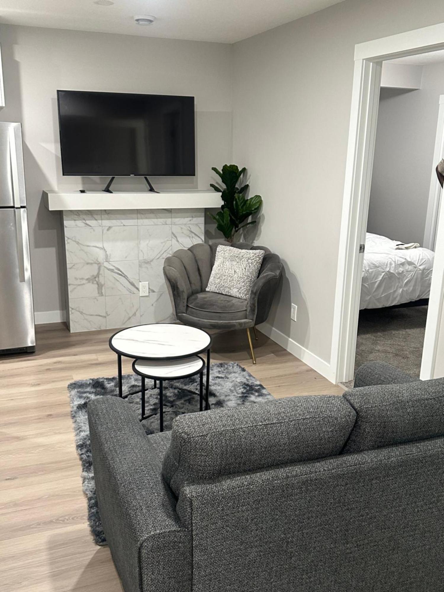 A Peaceful Cozy And Sparkling In A Very Serene Atmosphere * Calgary