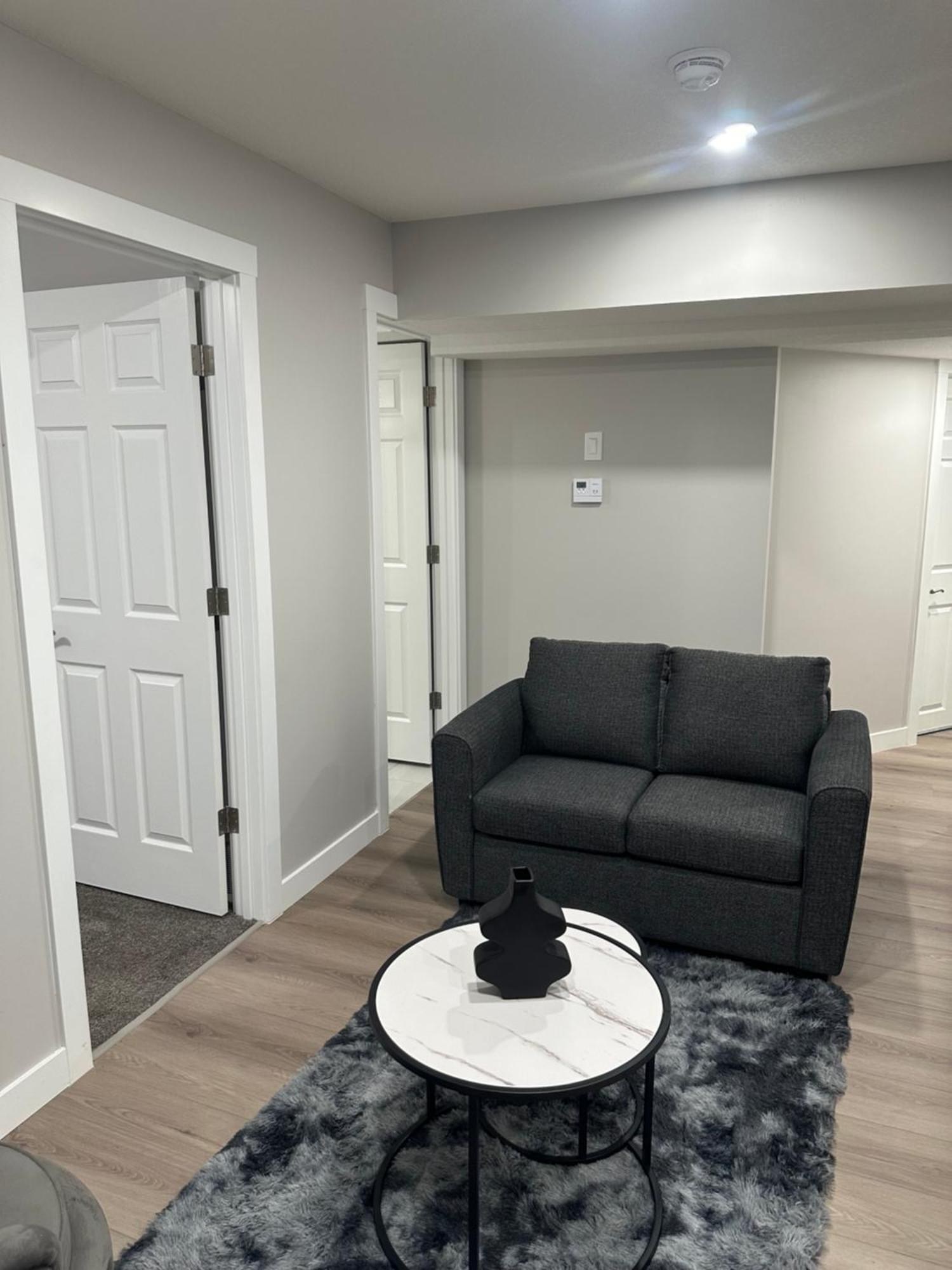 A Peaceful Cozy And Sparkling In A Very Serene Atmosphere Calgary