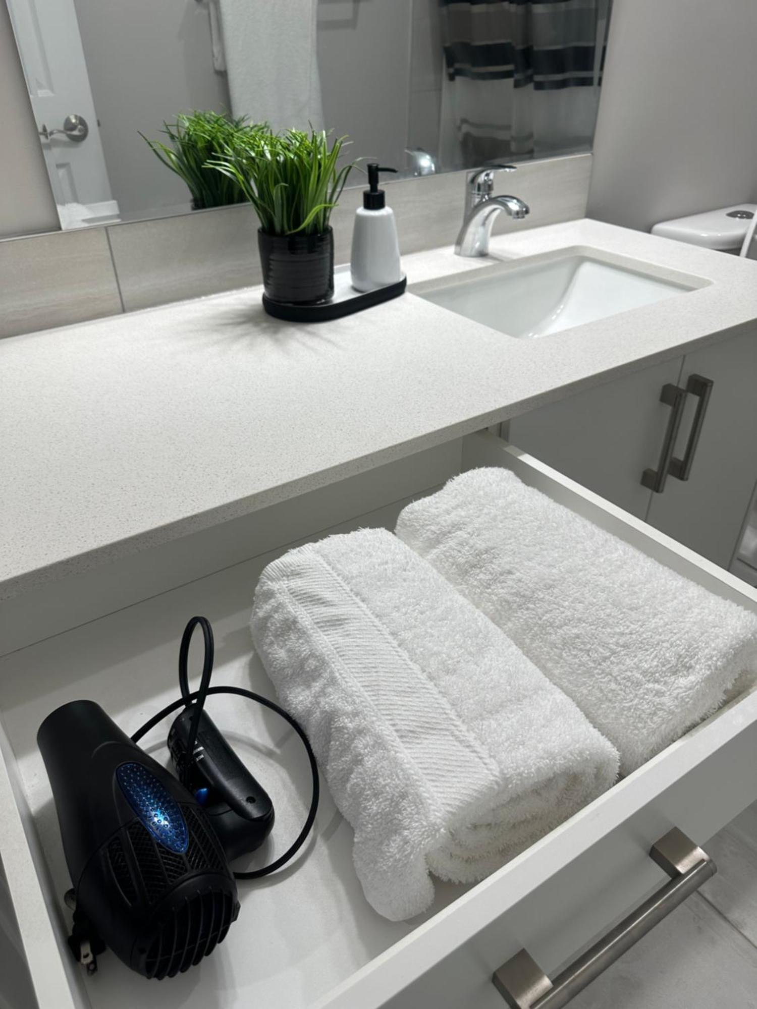 A Peaceful Cozy And Sparkling In A Very Serene Atmosphere Apartment