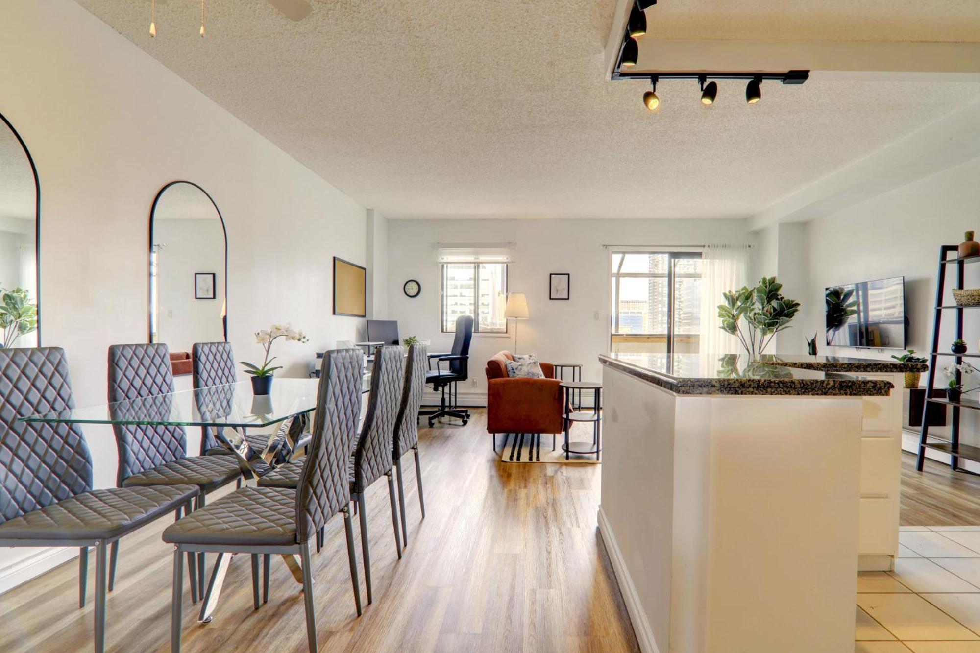 Corner 2br, Stampede & Dt Views By Doorbed * Calgary