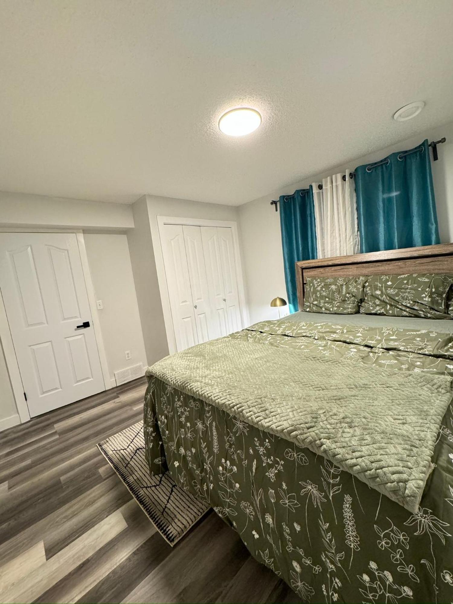 Modern 2 Bedroom *