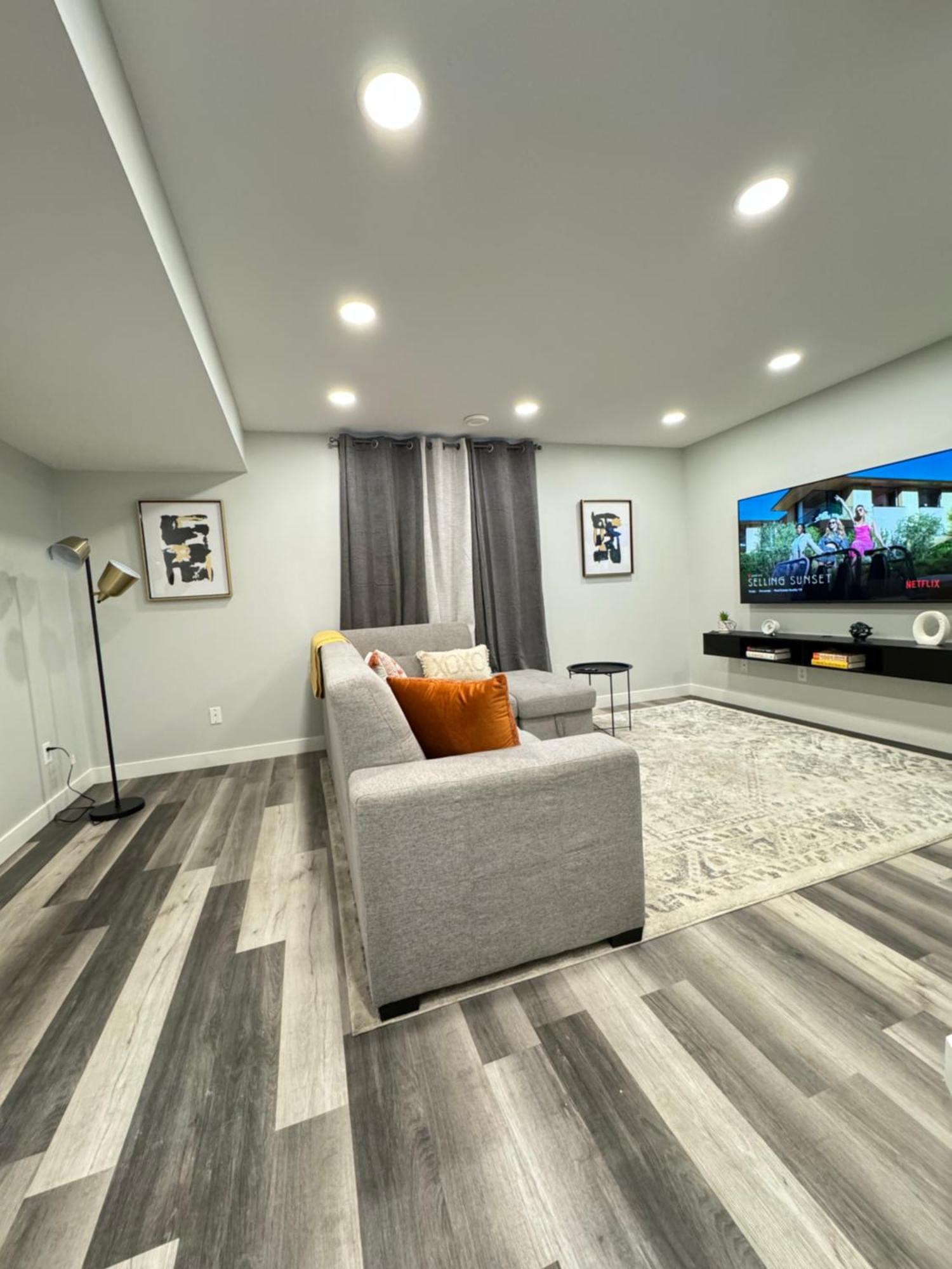 Modern 2 Bedroom * Calgary