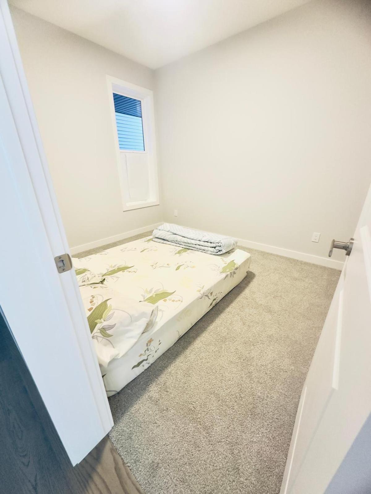 Private Minutes To Airport Yyc, Downtown, Banff *